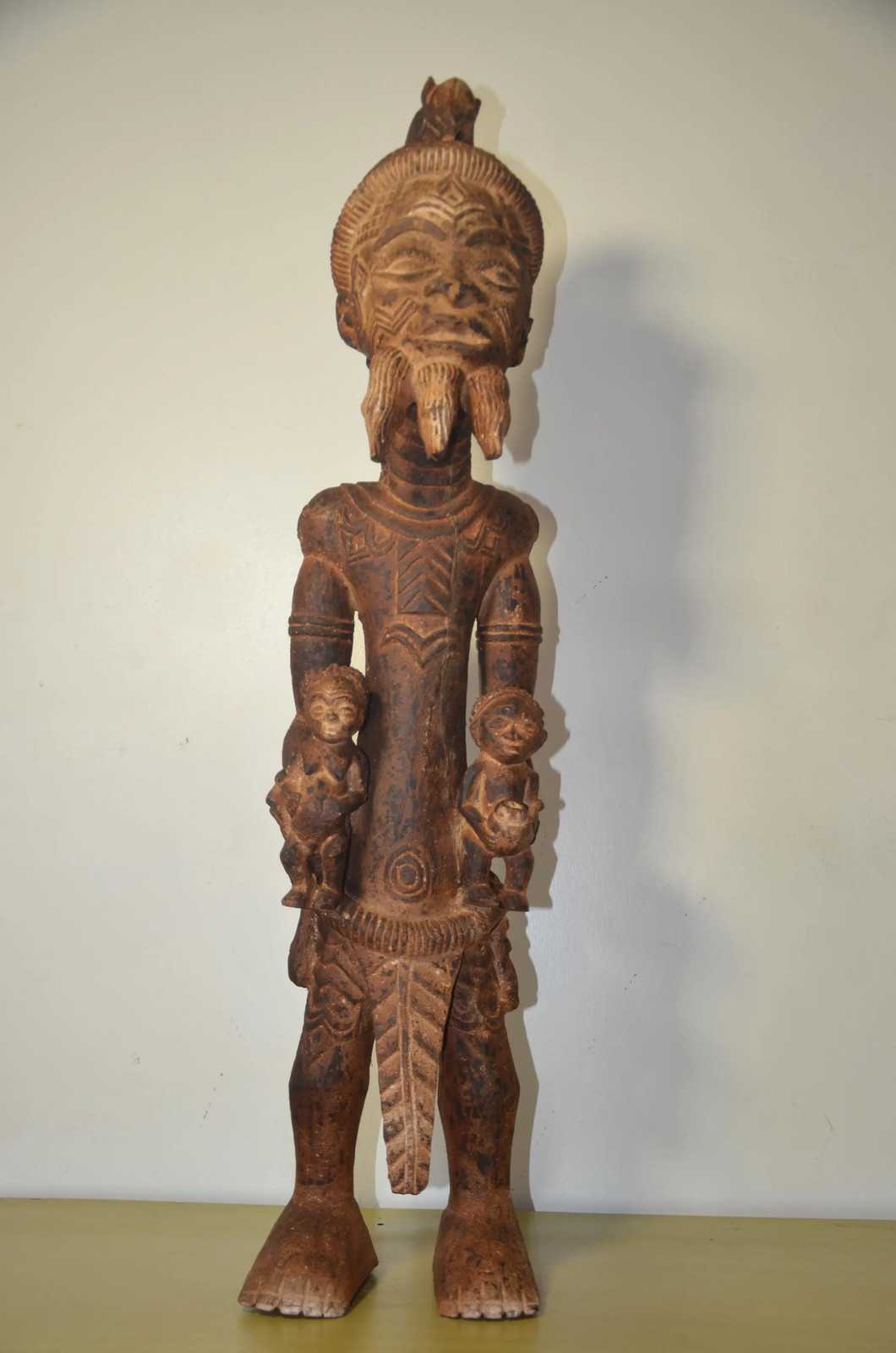 Large Bena Lulua Ancestor Figure – 40\
