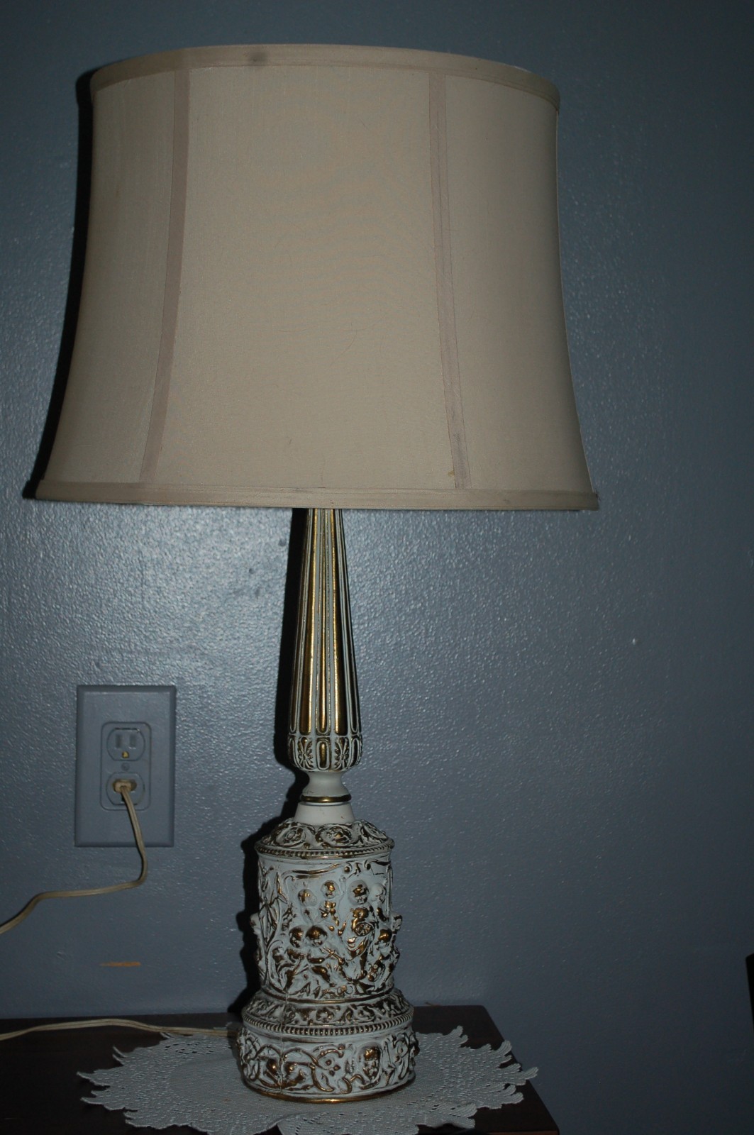 ELEGANT NEOCLASSICAL GOTHIC HOLLYWOOD REGENCY COLUMN LAMP FRENCH INFLUENCE
