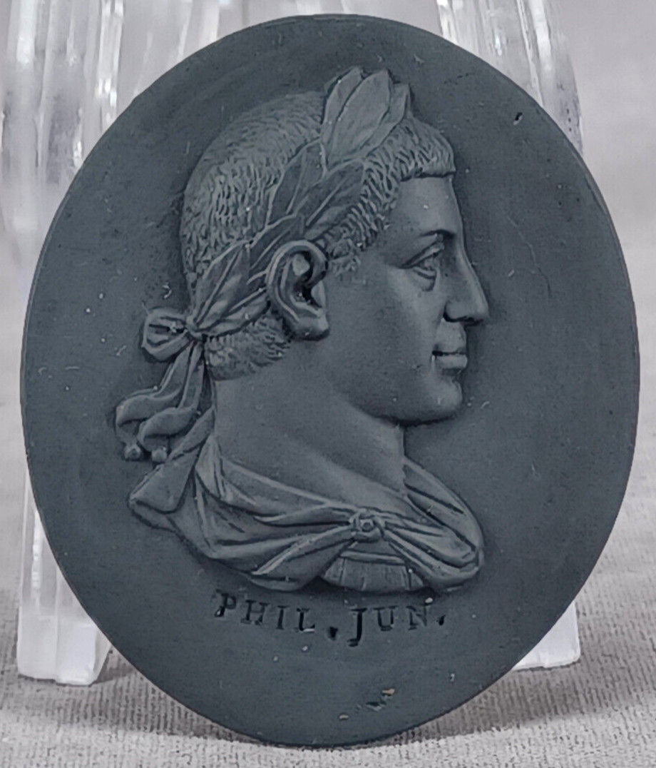 Wedgwood Philip The Younger Black Basalt Portrait Medallion Plaque C.1780-1795 Wedgwood Philip The Younger Black Basalt Portrait Medallion Plaque C.1780-1795