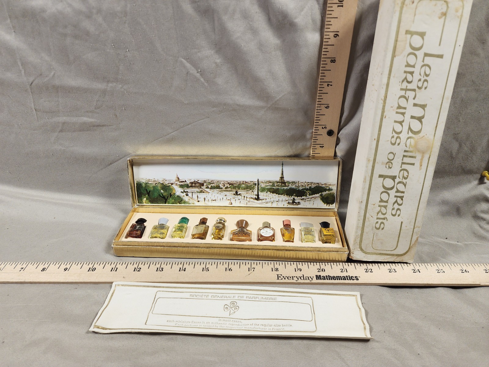Les Meilleurs Parfums de Paris 10 Bottle Minature Set Box Complete 
