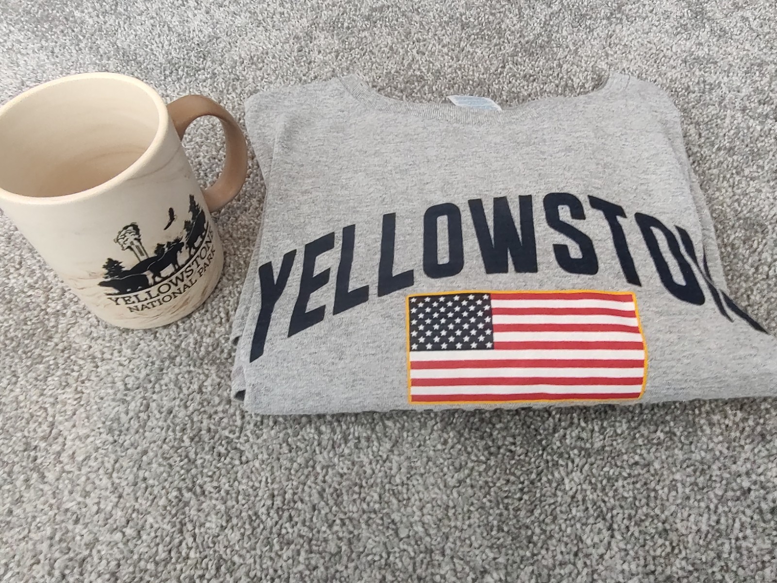West Yellowstone XL T-Shirt & Coffee Mug Excellent Condition Priide & Adventure