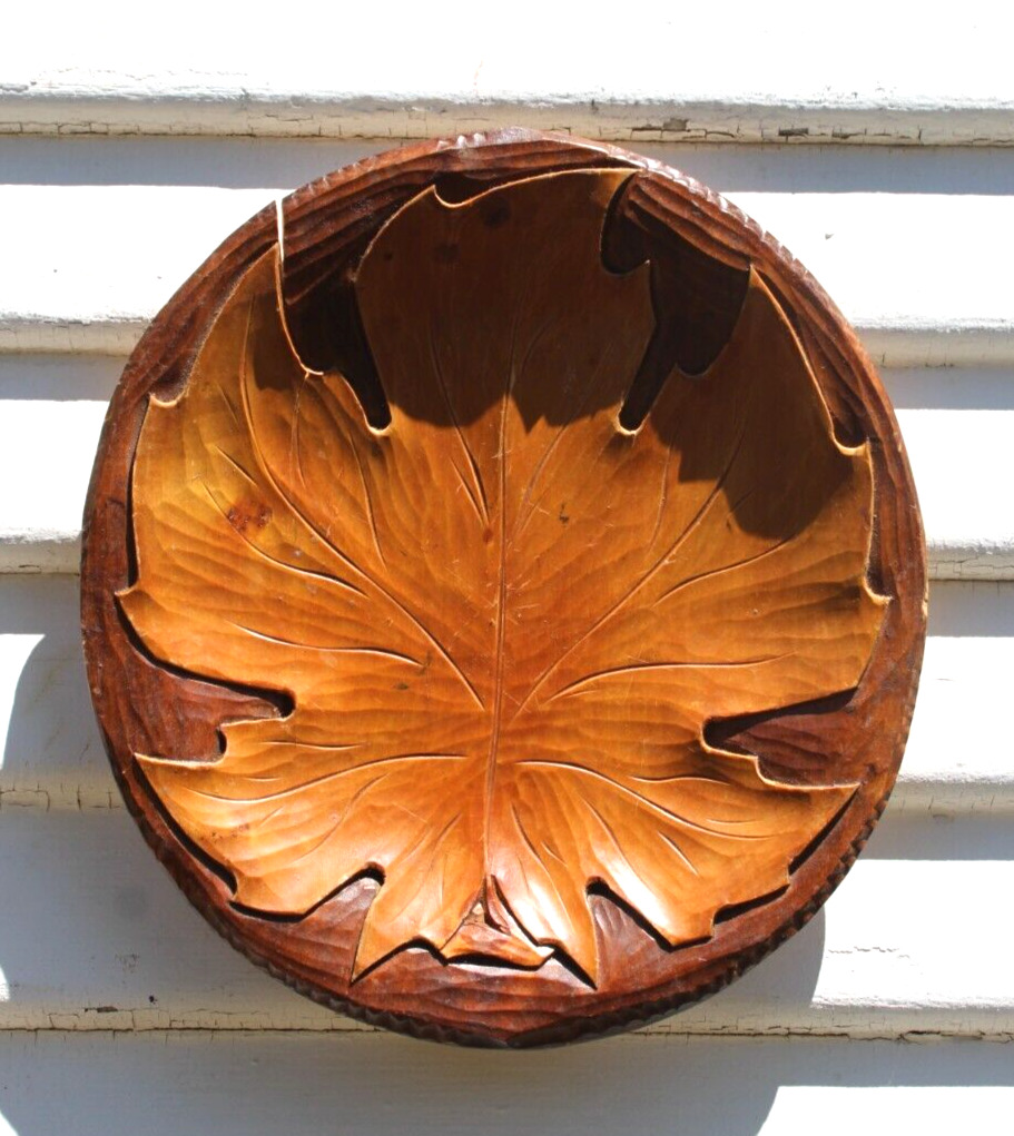 Vintage Hand Carved Wood Carving Maple Leaf Round Plate Wall Hanging Decor