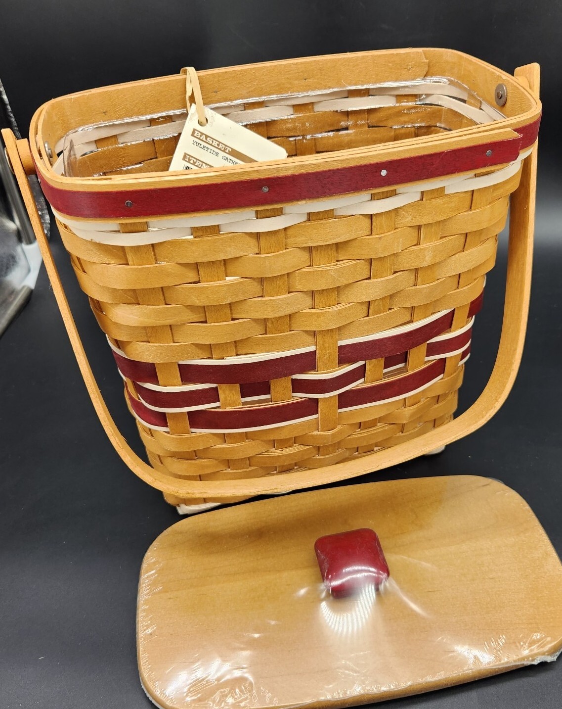 Longaberger 2015 Christmas Red Yuletide Gatherings Basket, Prot., Lid 35th Ed.