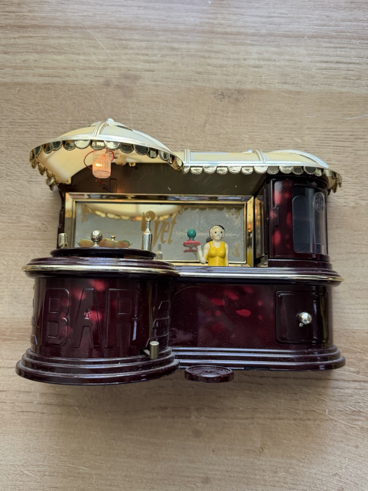 Vintage Wind Up LE BAR CLUB Music Box w/ Moving Bartender READ