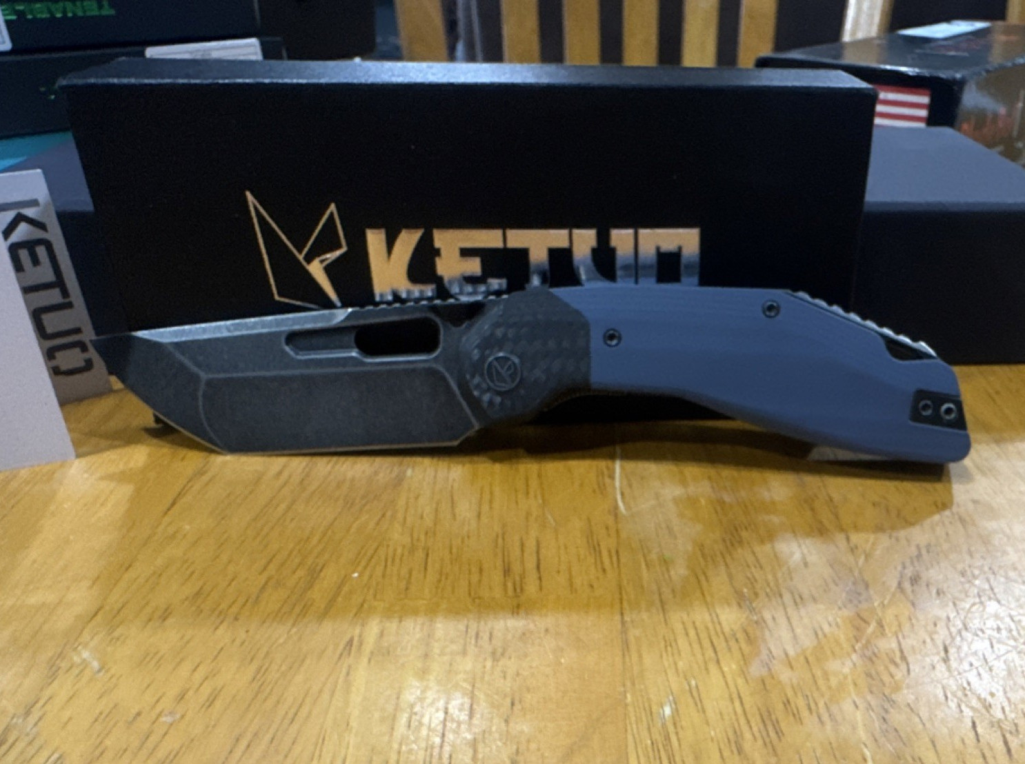 Ketuo KT-Yakuza Pocketknife 14C28N Plain Tanto Frame G10 Clip Blue/Black