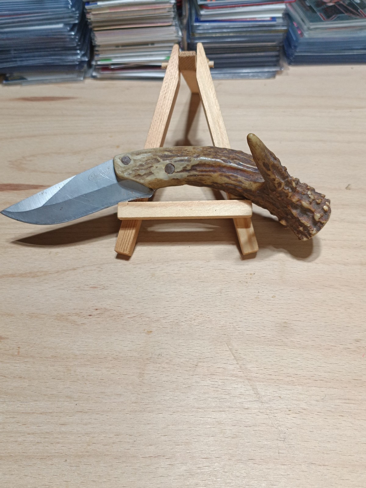 Handcrafted Fixed Blade Hunting Knife with Antler Handle Handcrafted Fixed Blade Hunting Knife with Antler Handle