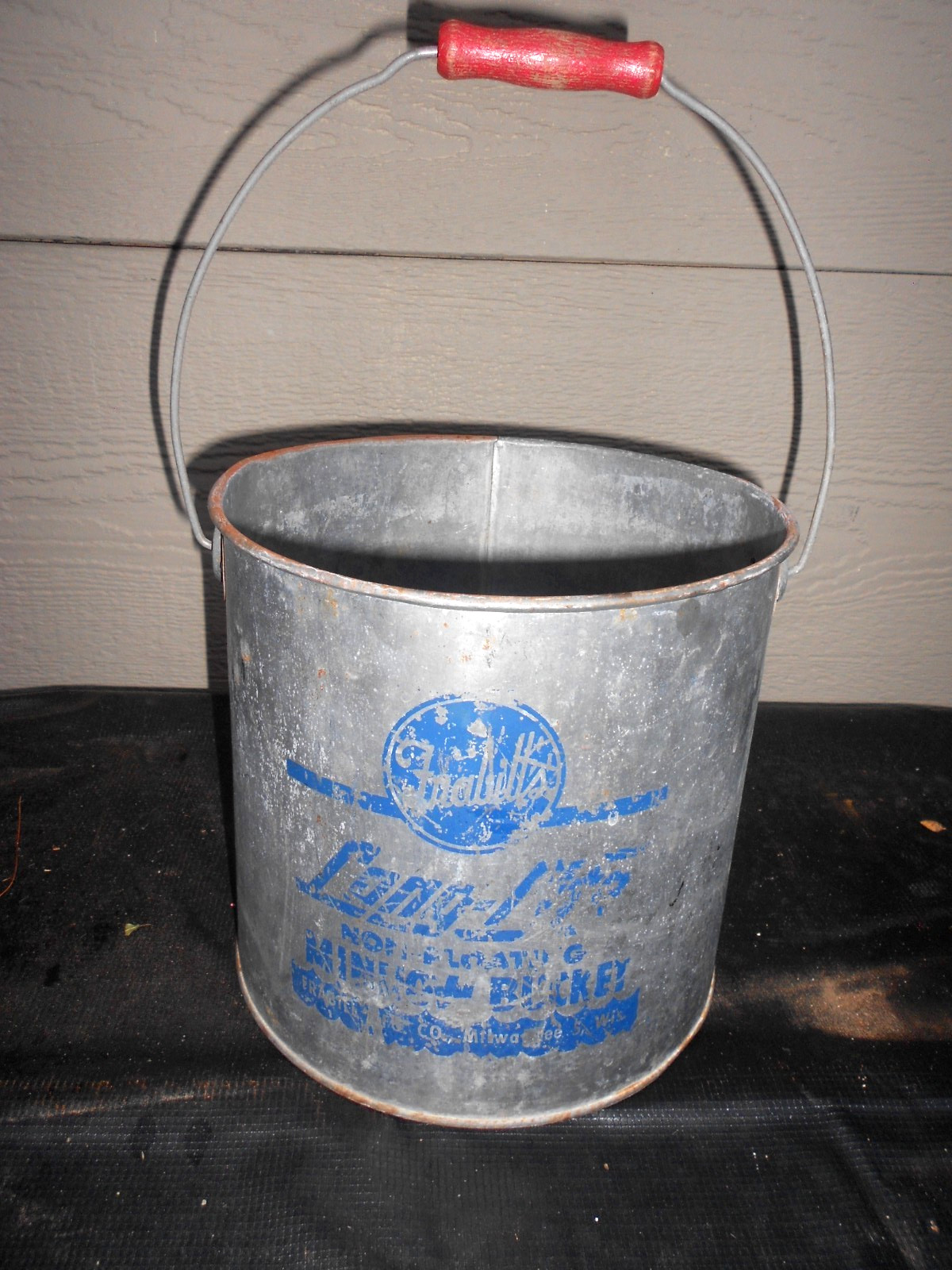 VINTAGE FRABILL METAL MINNOW BUCKET LONG LIFE NON FLOATING 9x8 in ADV. SIGN -C92