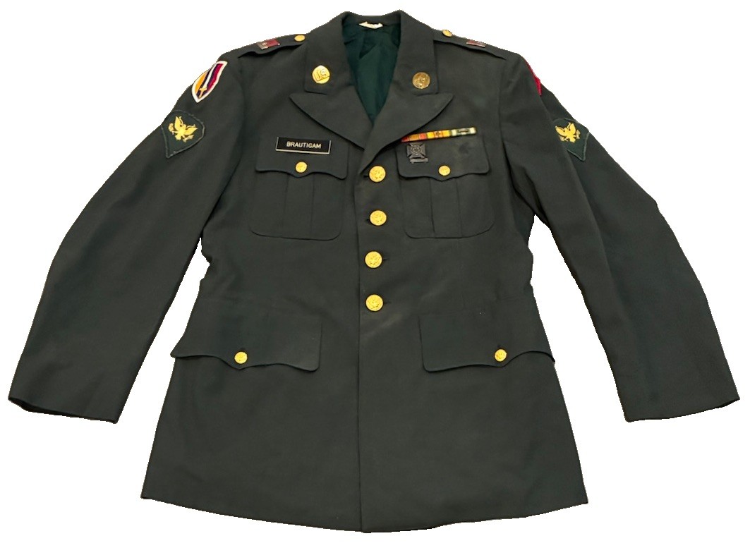 Vtg. Vietnam Era US Army Green Class A Dress Uniform Coat Named Sterling Badge