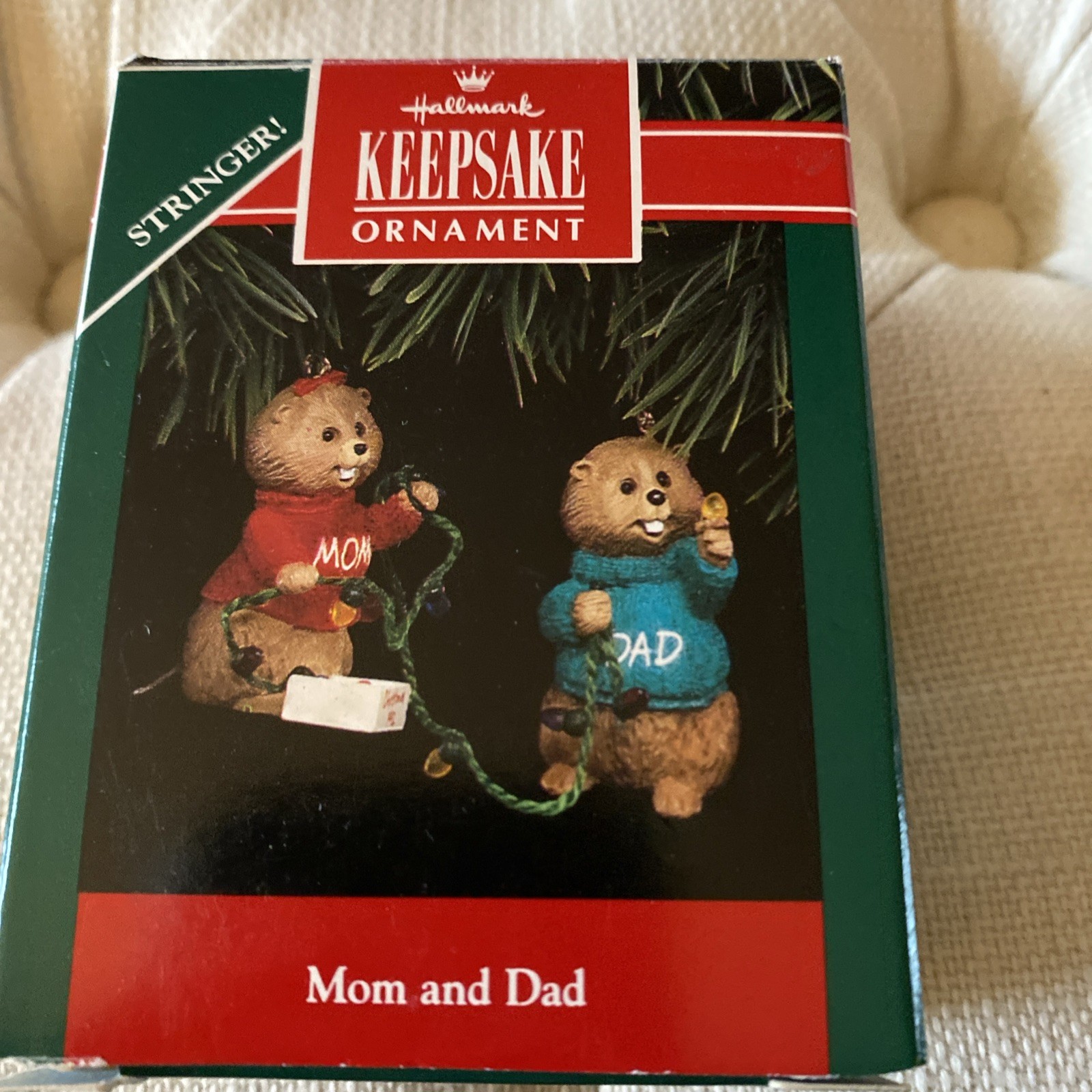 Hallmark 1992 Mom and Dad Beaver Stringer Christmas Ornament - 