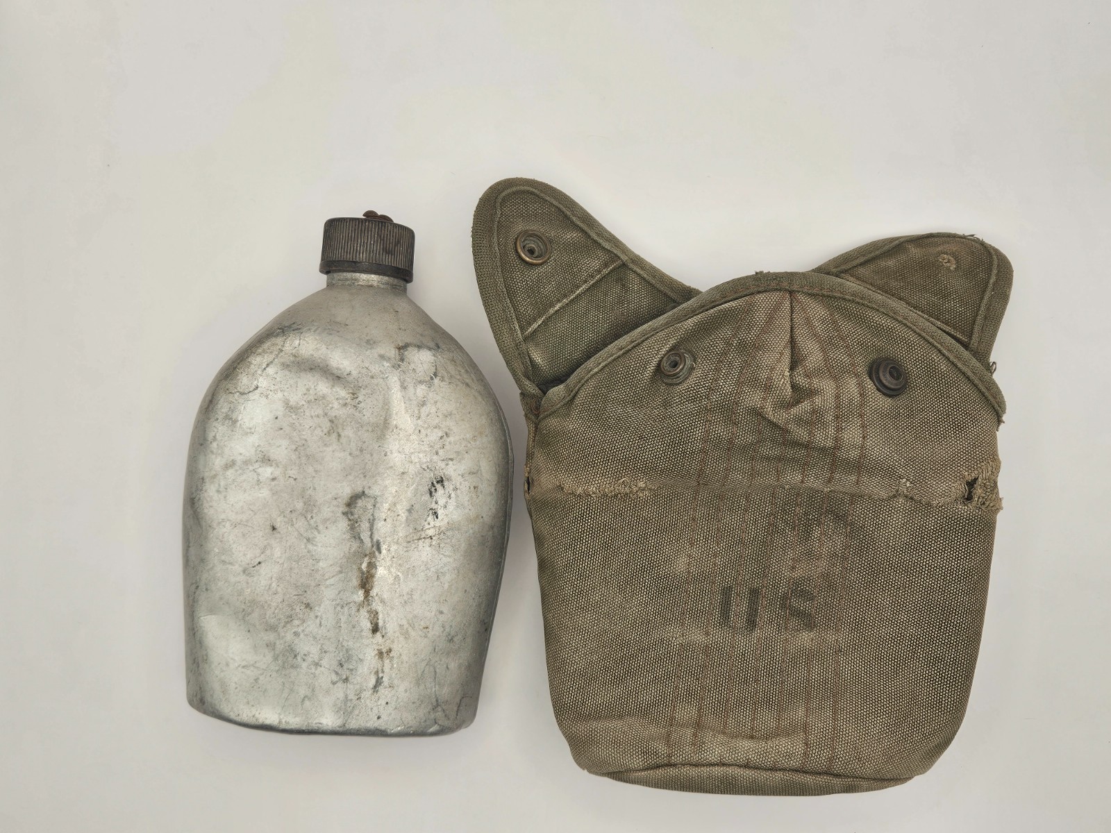 WWII US Army Canteen A.G.M. Co. 1943 Aluminum Canteen w Original Cover