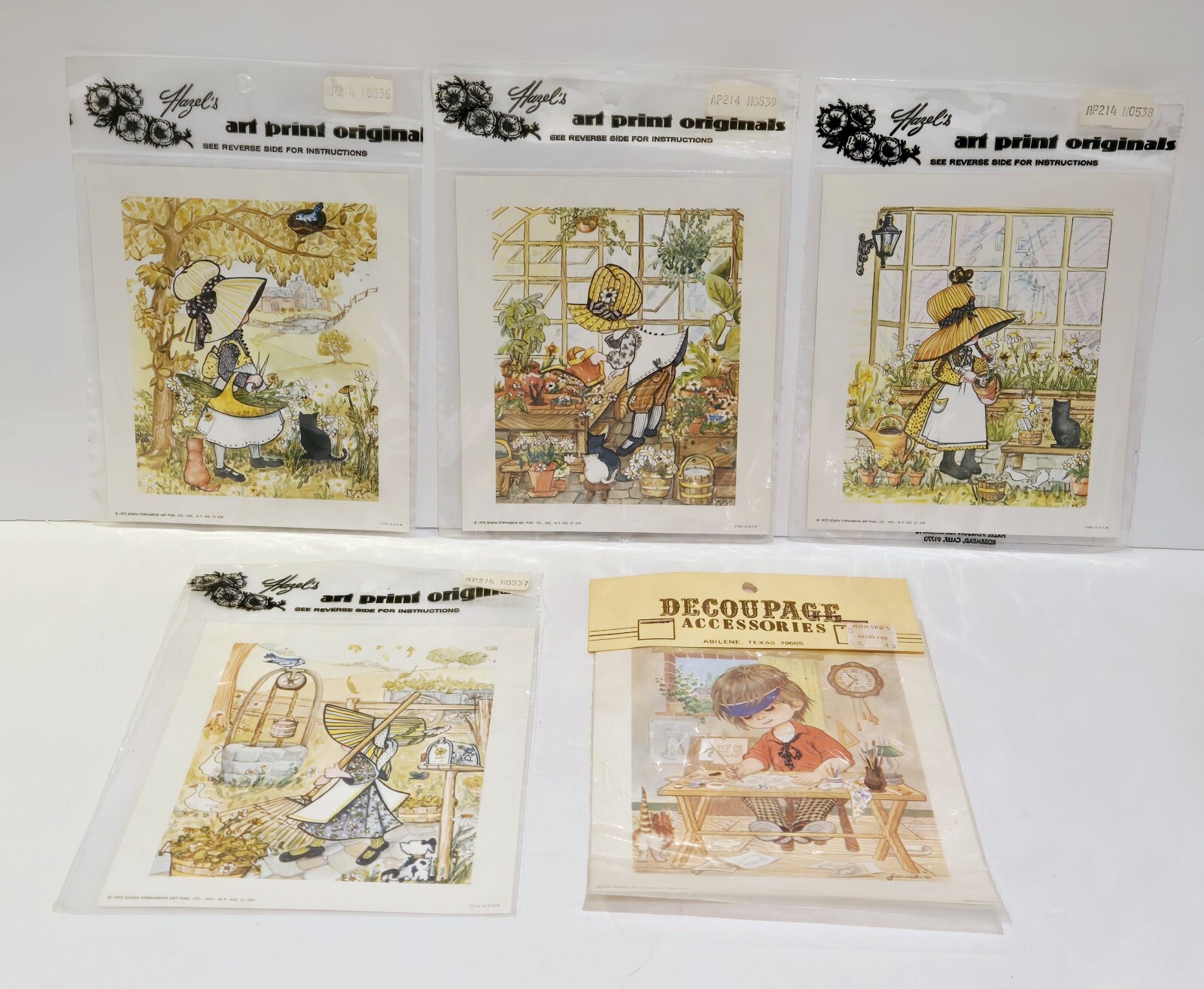 5 New Sealed Litho 1972 Holly Hobbie Hazel\'s Art & Little Worker Prints