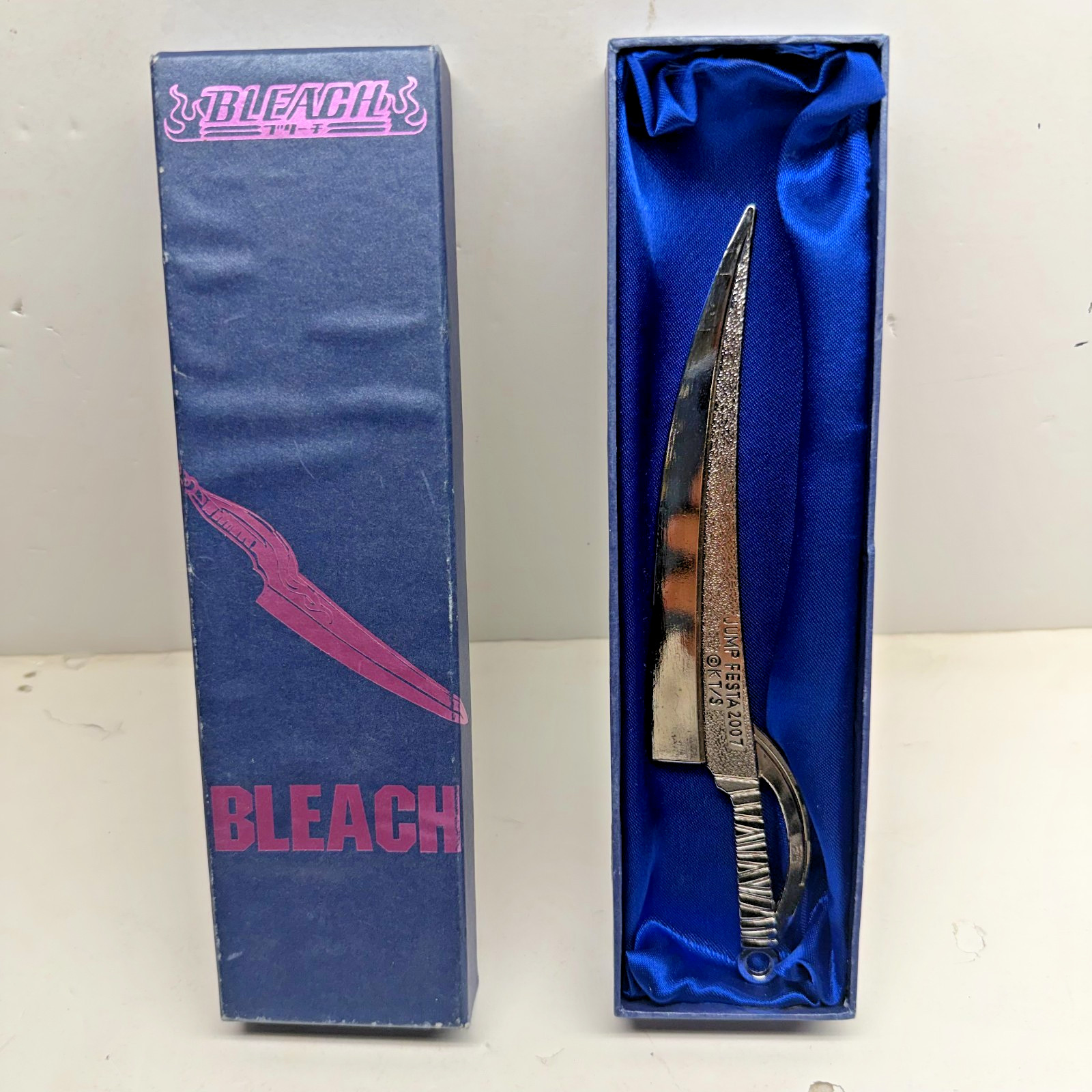 BLEACH Anime Mini 8.5” Collectible Jump Festa 2007 Ichigo Shikai Zangetsu Sword