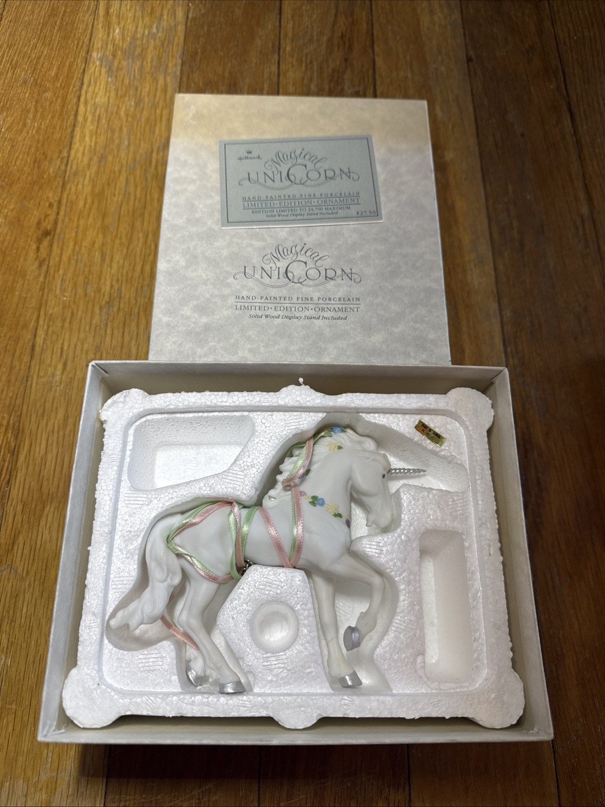 Hallmark Keepsake Ornament 1986 \ Hallmark Keepsake Ornament 1986 \