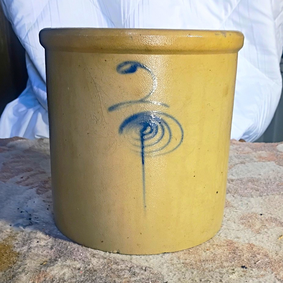 Antique Red Wing Salt Glaze Stoneware 2 Gallon Crock Cobalt Target Beehive Mark