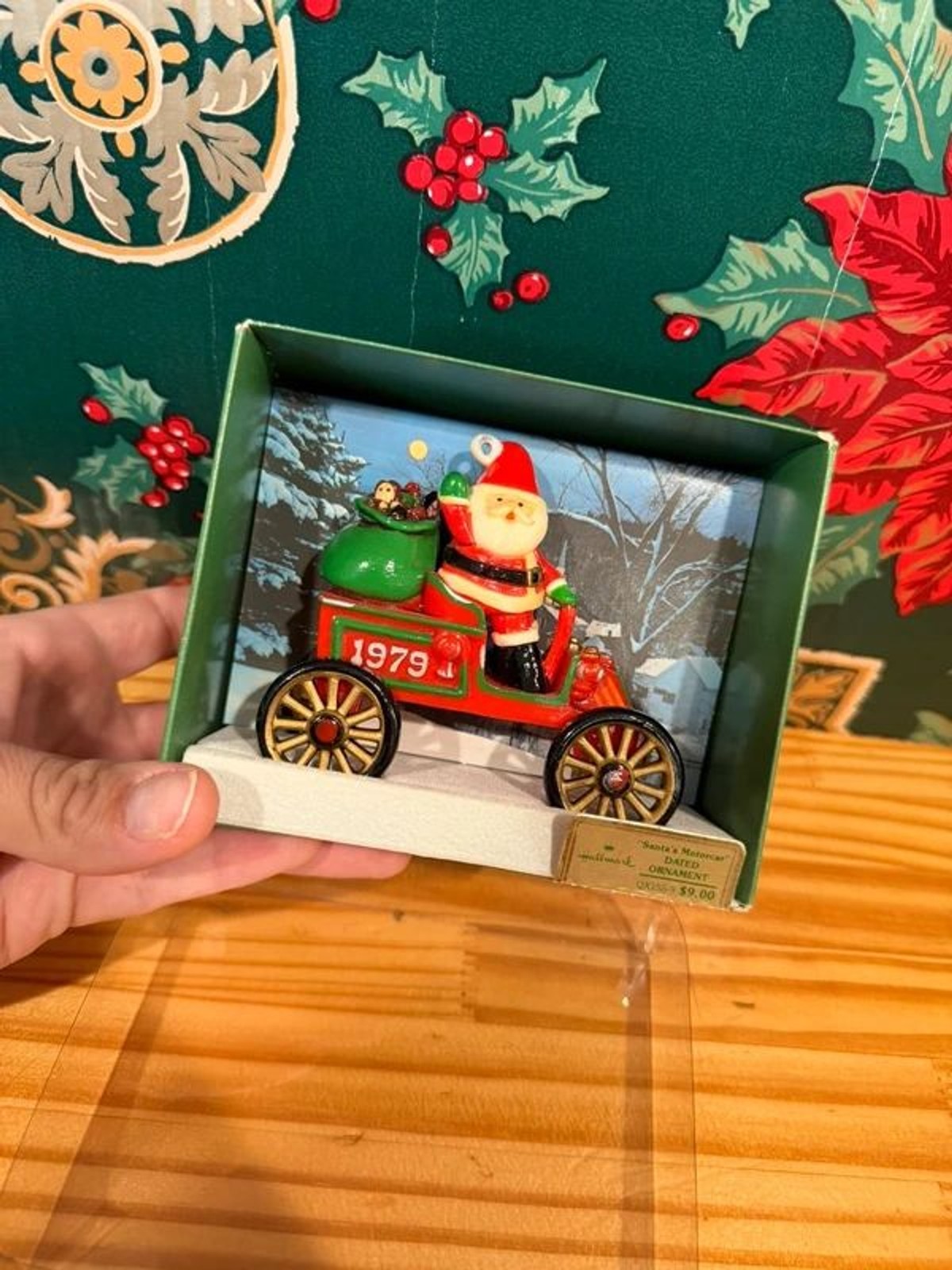 Vintage 1979 Hallmark Santa\'s Motorcar Dated Ornament QX155-9 Original Box