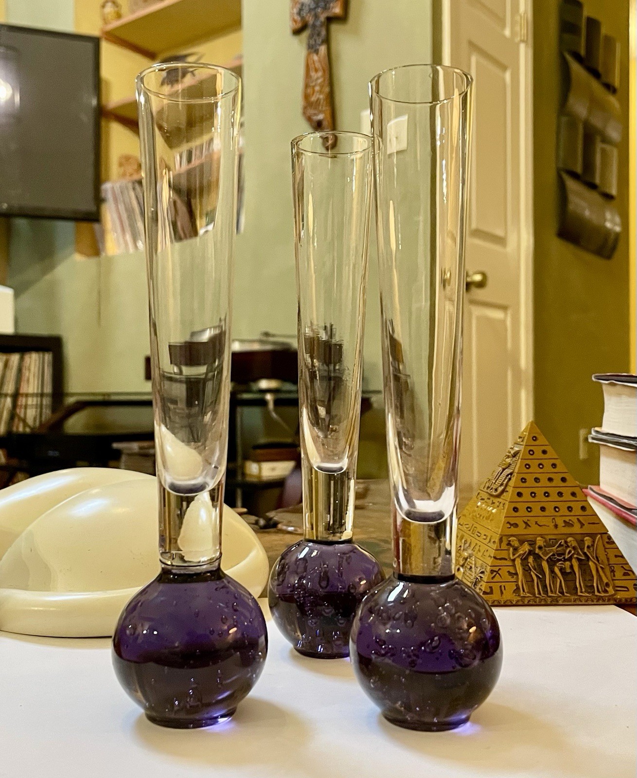 Vintage Bud Vase Amethyst Base Controlled Bubble 8 Inch Set Of 3