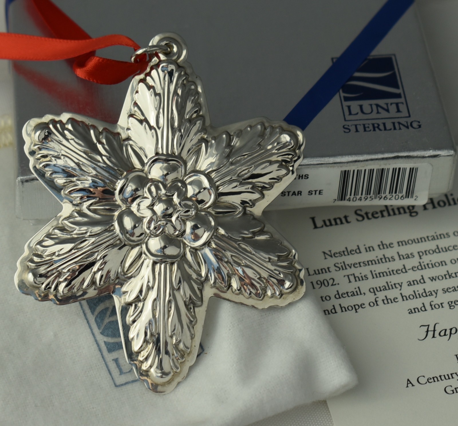 '04 LUNT Sterling Christmas ORNAMENT Annual Poinsettia STAR 5 pt with Box
