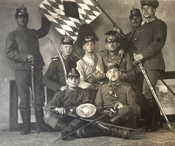 ORIGINAL  FREIKORPS VON EPP BAVARIAN MACHINE GUN CORPS MUNICH 1920 PHOTOGRAPH