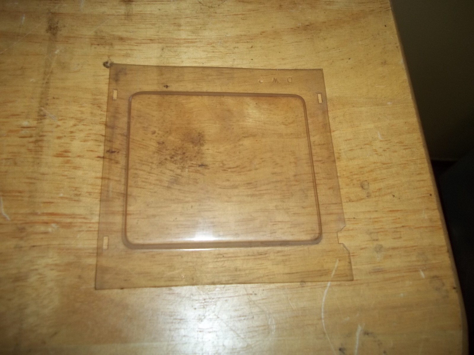 Trav-Ler Model 5002 Tube Radio Dial Plate Window (Plastic) Trav-Ler Model 5002 Tube Radio Dial Plate Window (Plastic)