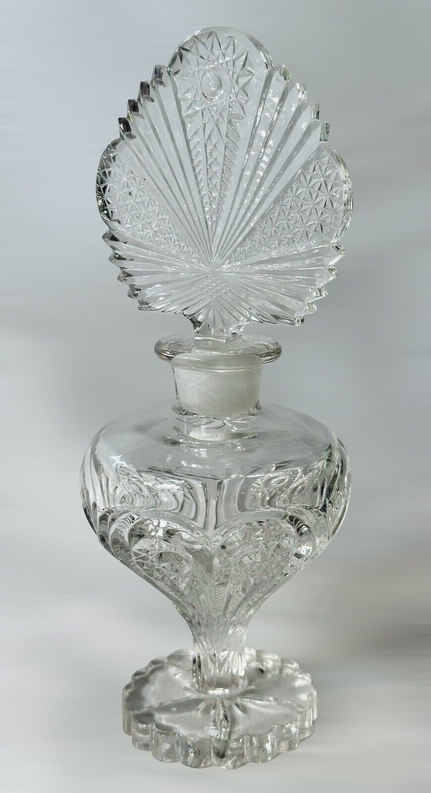Vintage Art Deco Clear EAPG Glass Perfume Bottle With Fan Shape Stopper