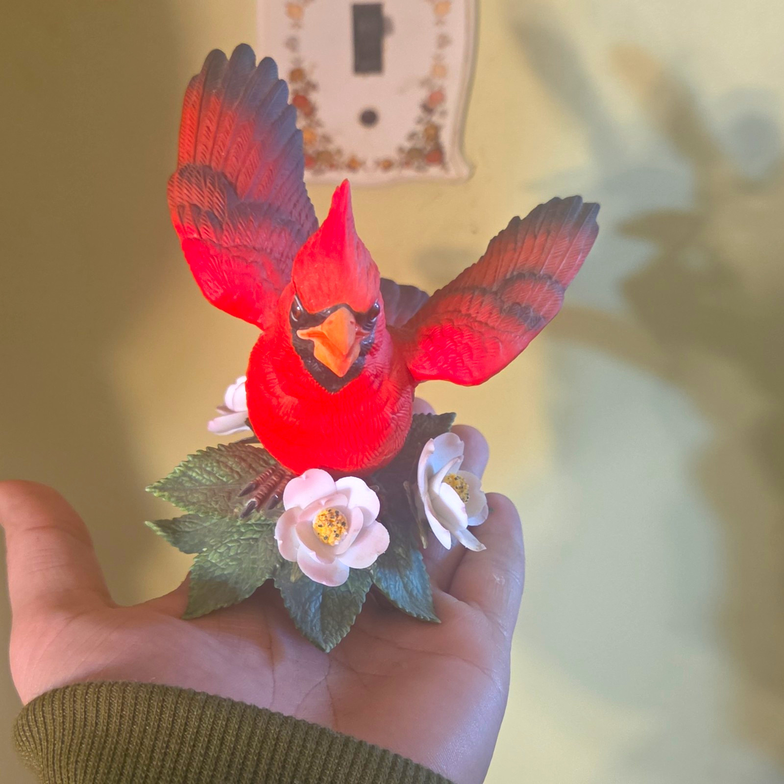 Lenox Handmade Fine Porcelain Cardinal Bird Figurine Lenox Handmade Fine Porcelain Cardinal Bird Figurine
