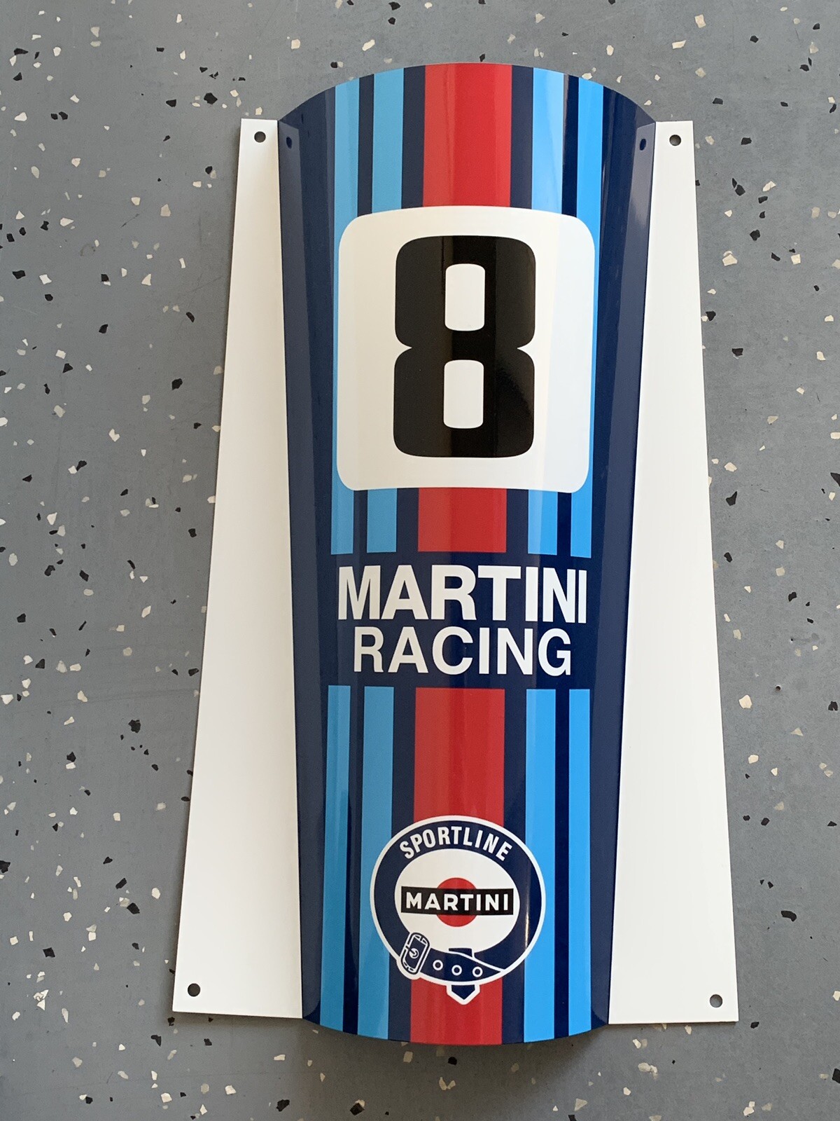 WOWCurved Racing garage sign 18 Inch