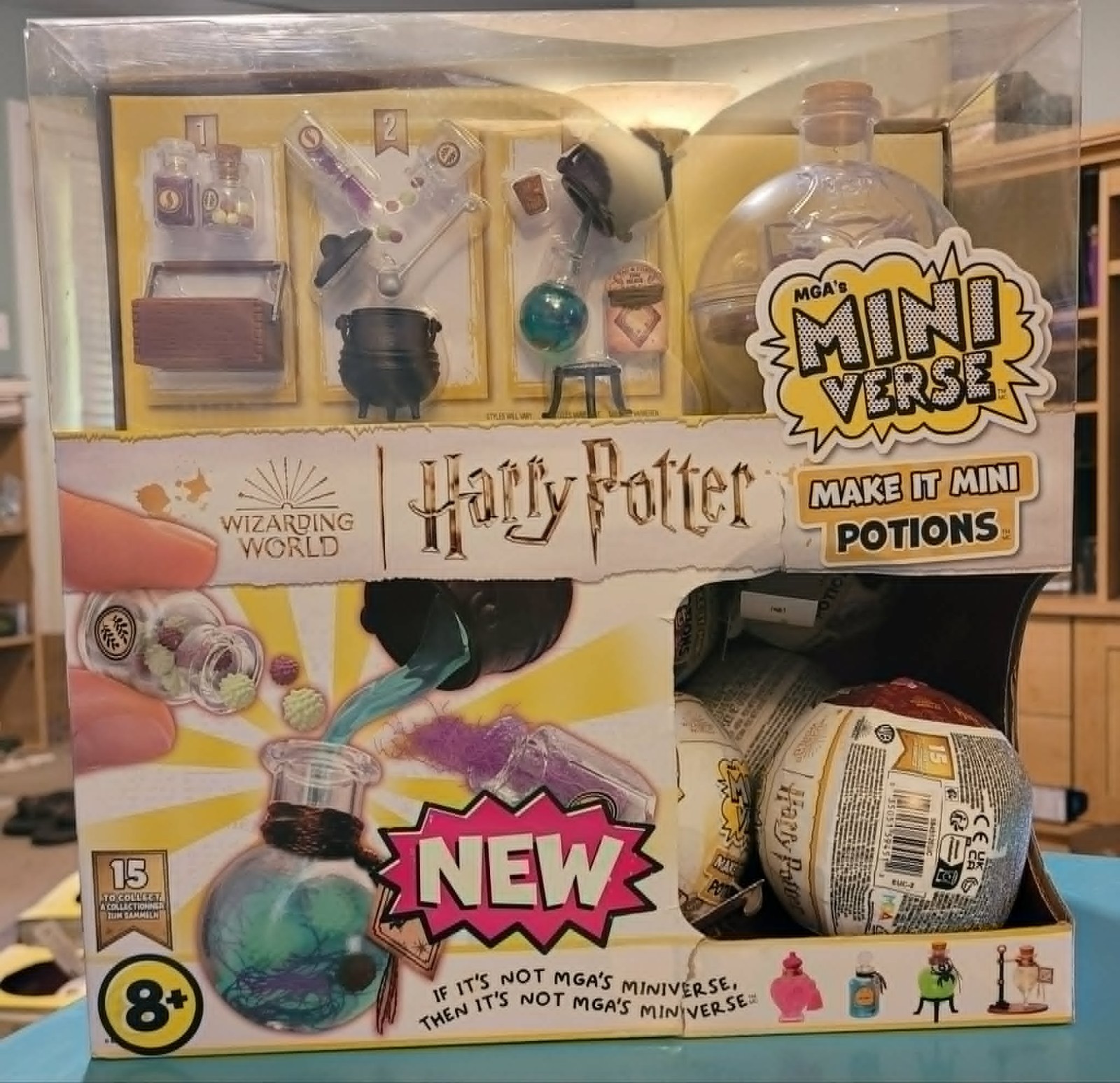 MGA Mini Verse Harry Potter Make It Mini  Potions (Lot of 15 Plus Display Box)