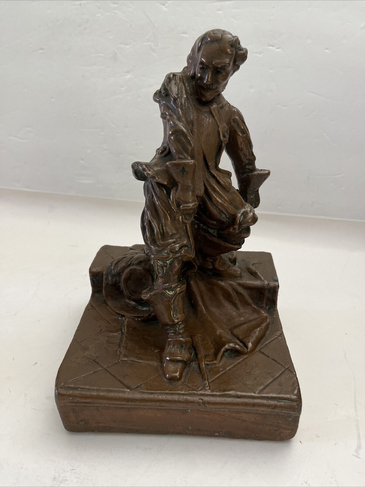 ANTIQUE D'ARTAGNAN MUSKETEER Figurine Bronze Copper Clad Art BOOKEND KBW