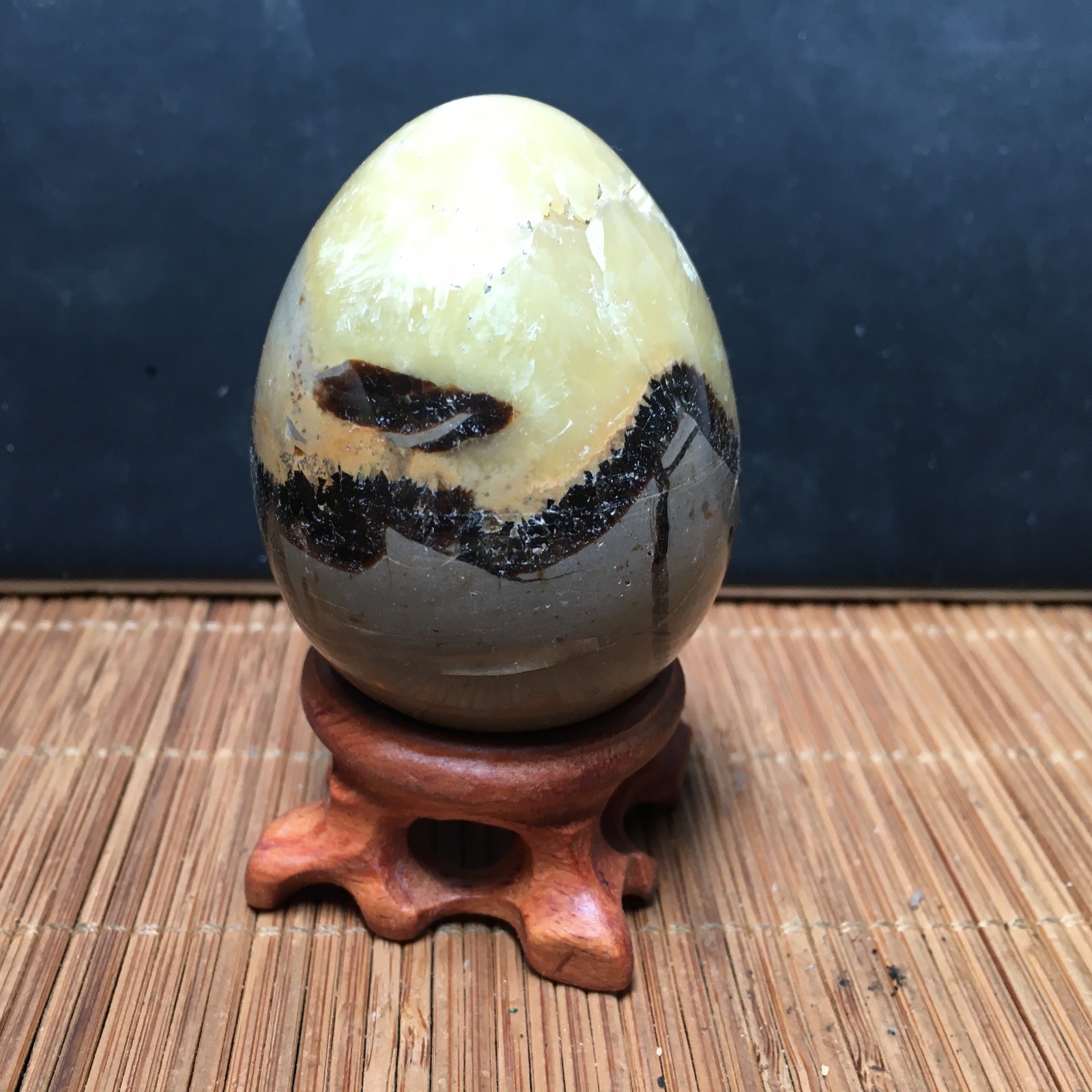 172g natural turtle back stone egg shape dragon crystal   Specimen +base fb2003