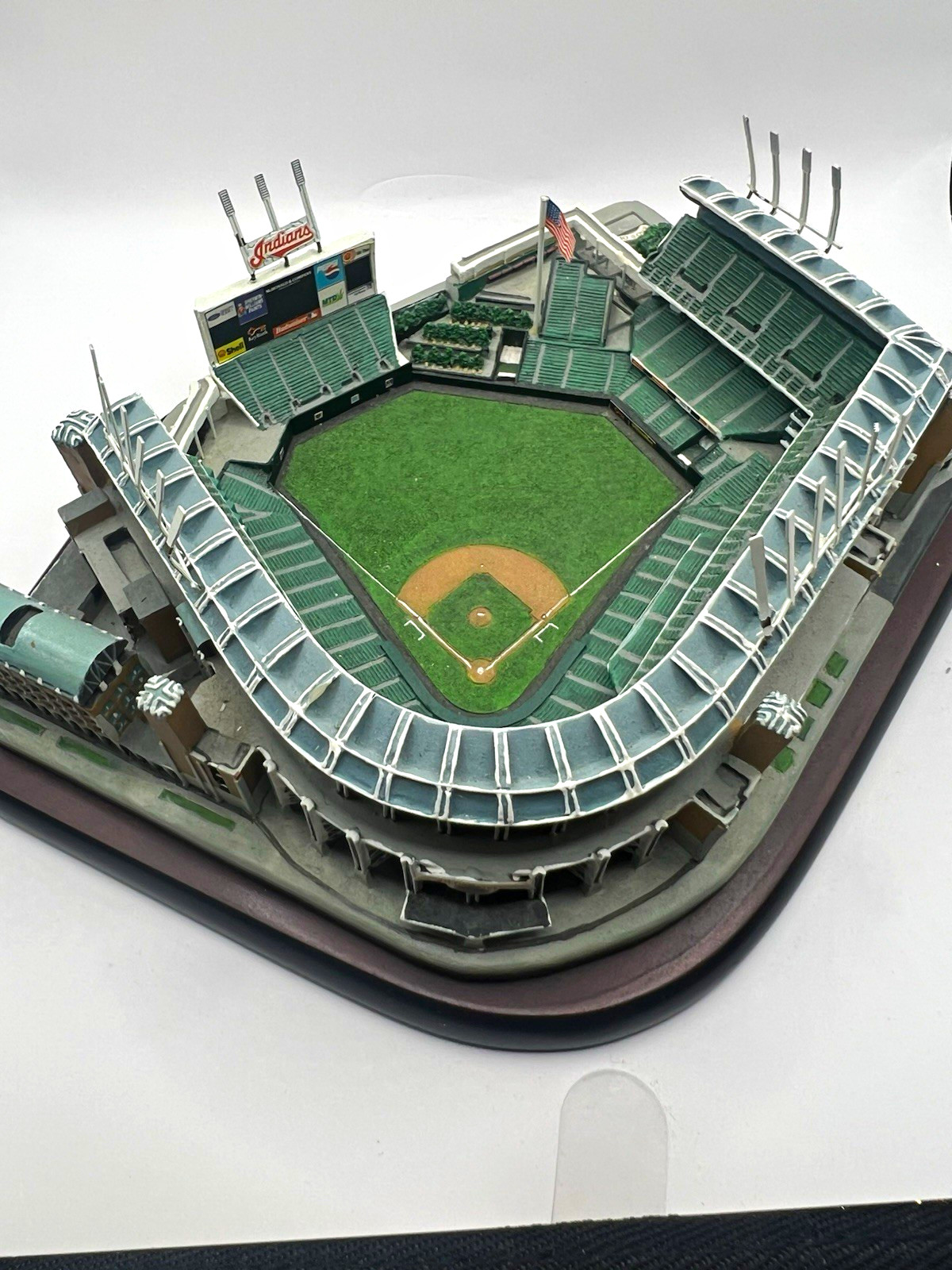 Danbury Mint Jacobs Field Cleveland Indians Baseball Stadium Replica 