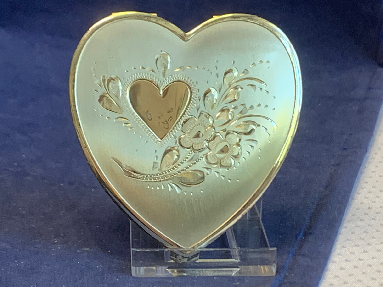 Vtg Sterling Silver La Mode Heart Compact 62.87g W/ Powder Puff Net & Mirror