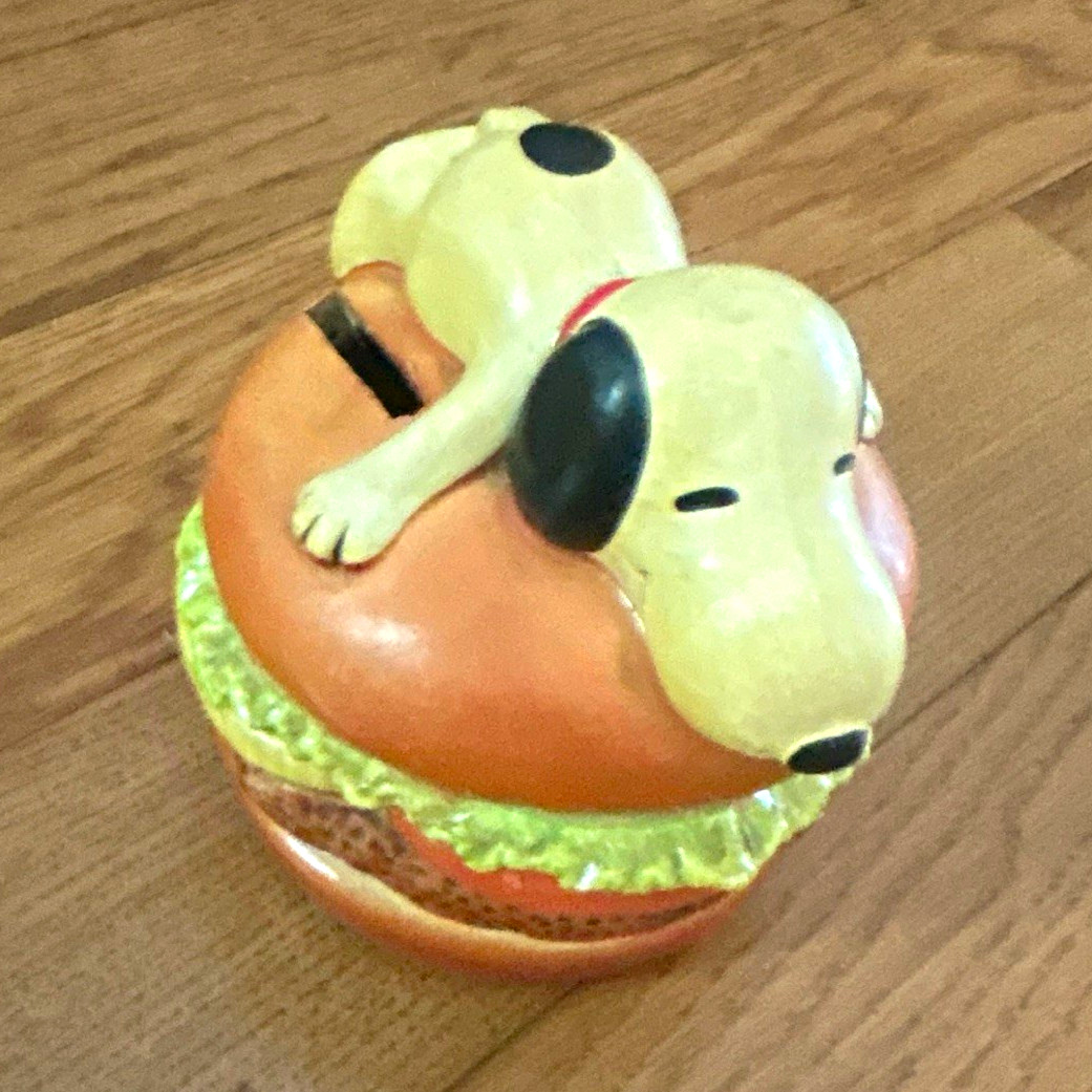 Vintage 1979 Snoopy Hamburger Bank Paper Mache Peanuts Determined Productions 