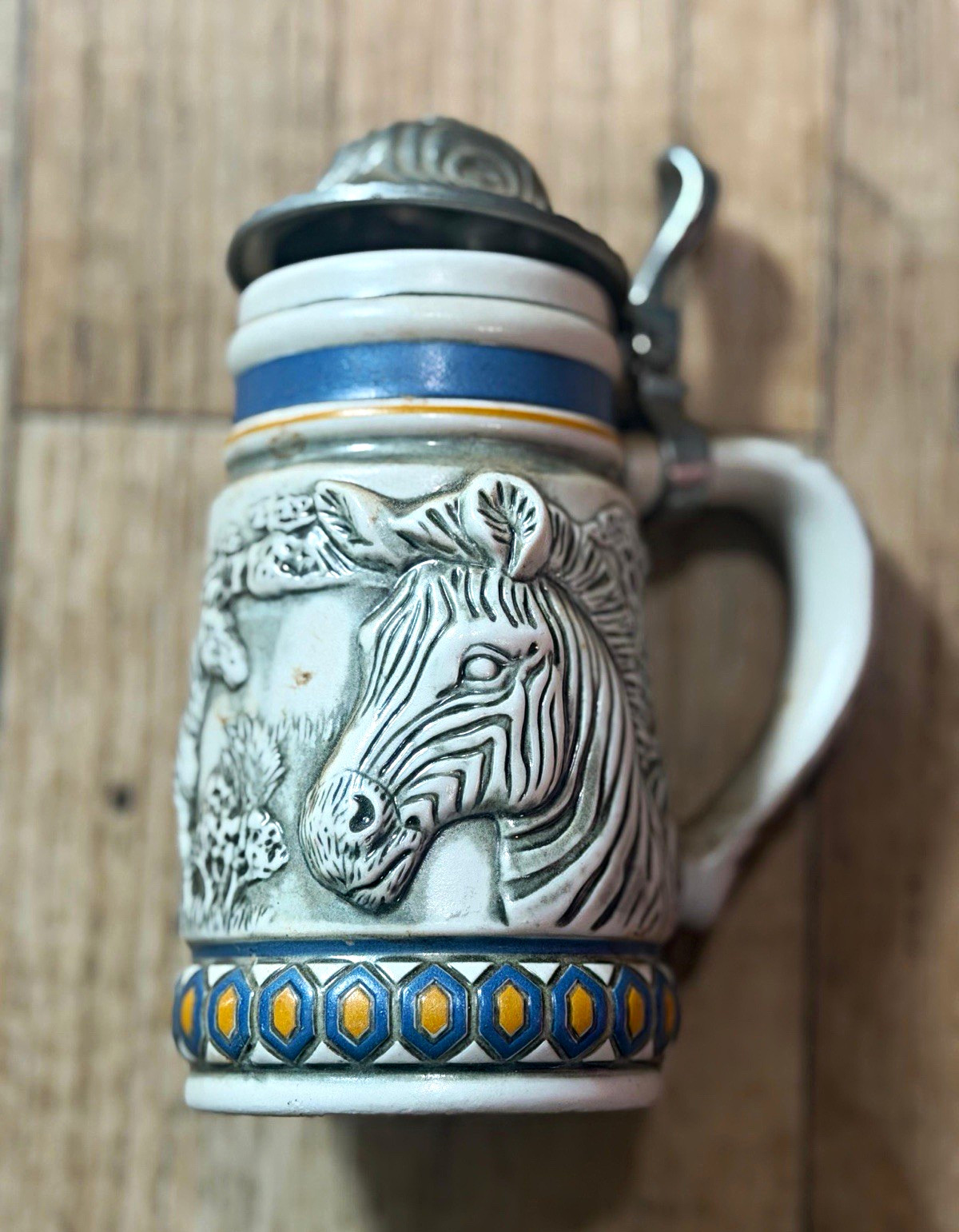 Avon Endangered Species Mountain Zebra Lidded Beer Stein Embossed 1992