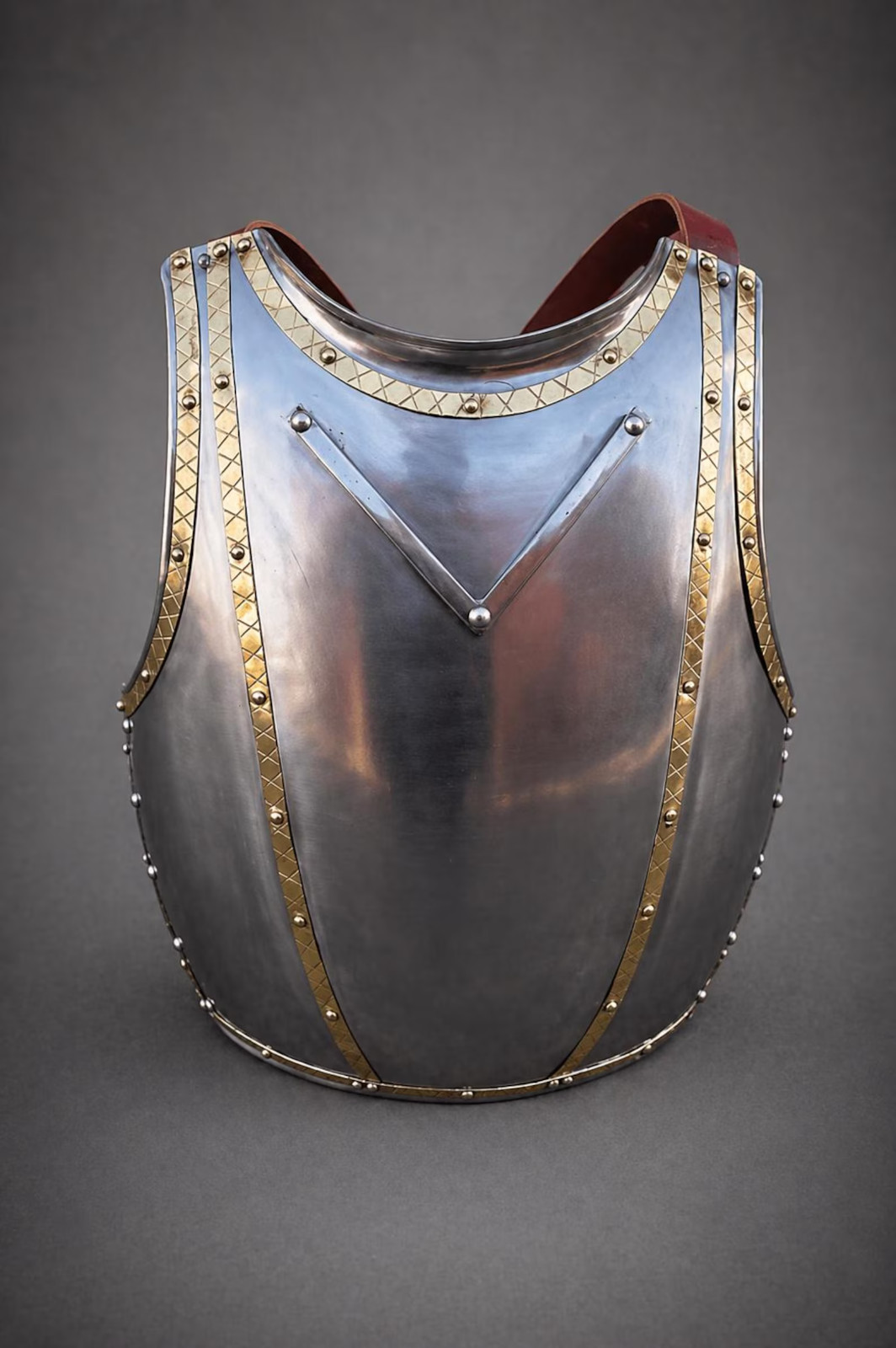 Churburg Style Steel Breastplate: Medieval Knight Body Armor, V-Rib Design