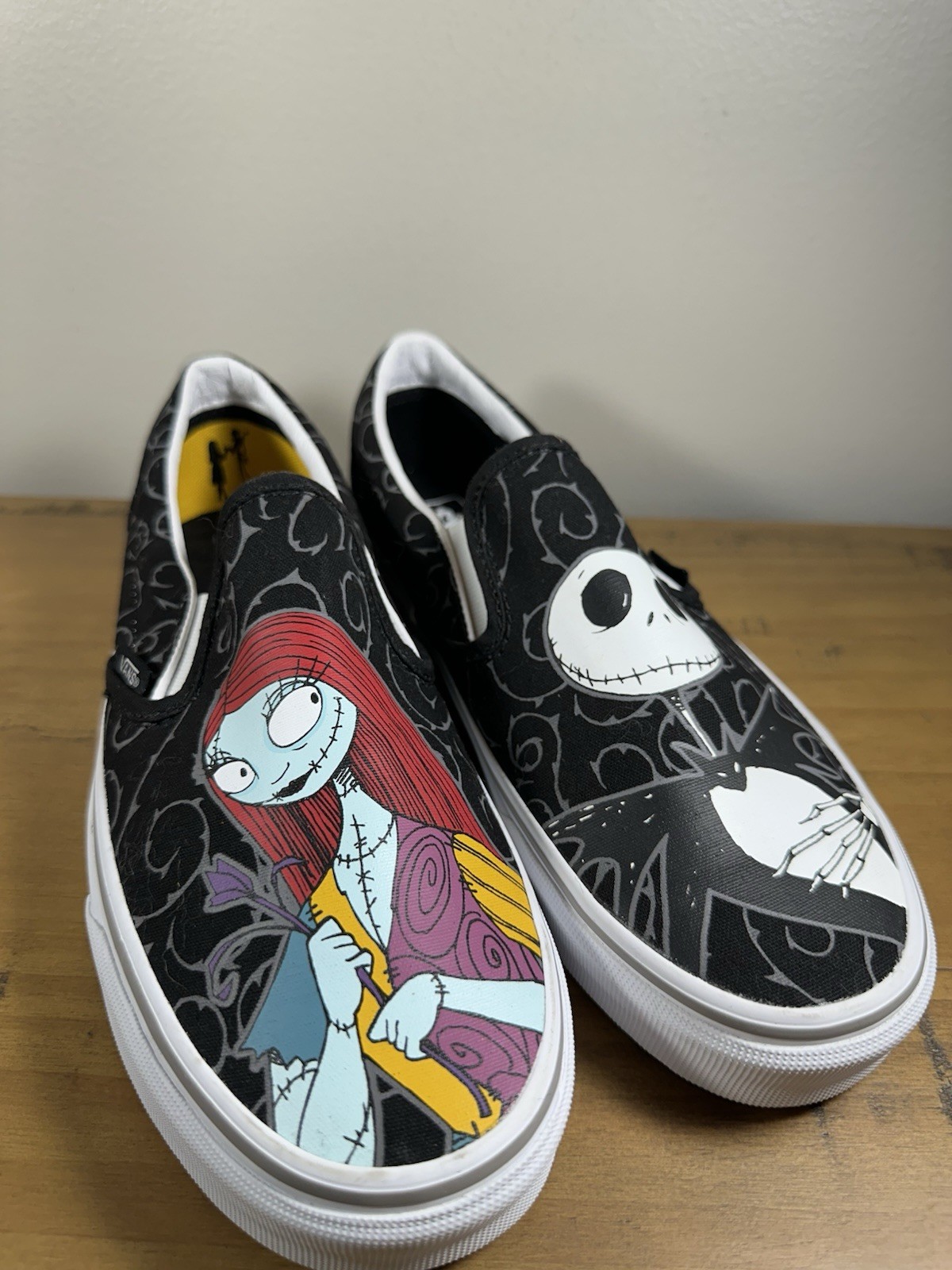 NWOT Vans x Disney Nightmare Before Christmas Jack Sally Slip On M 8.5 W 10
