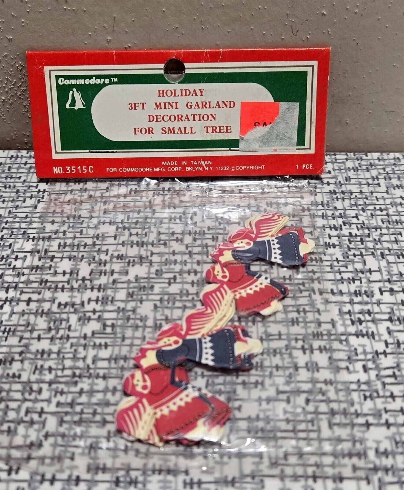 Vtg 3FT MINI Paper GARLAND For Small Tree ANGELS w/ Horns COMMODORE Taiwan NOS
