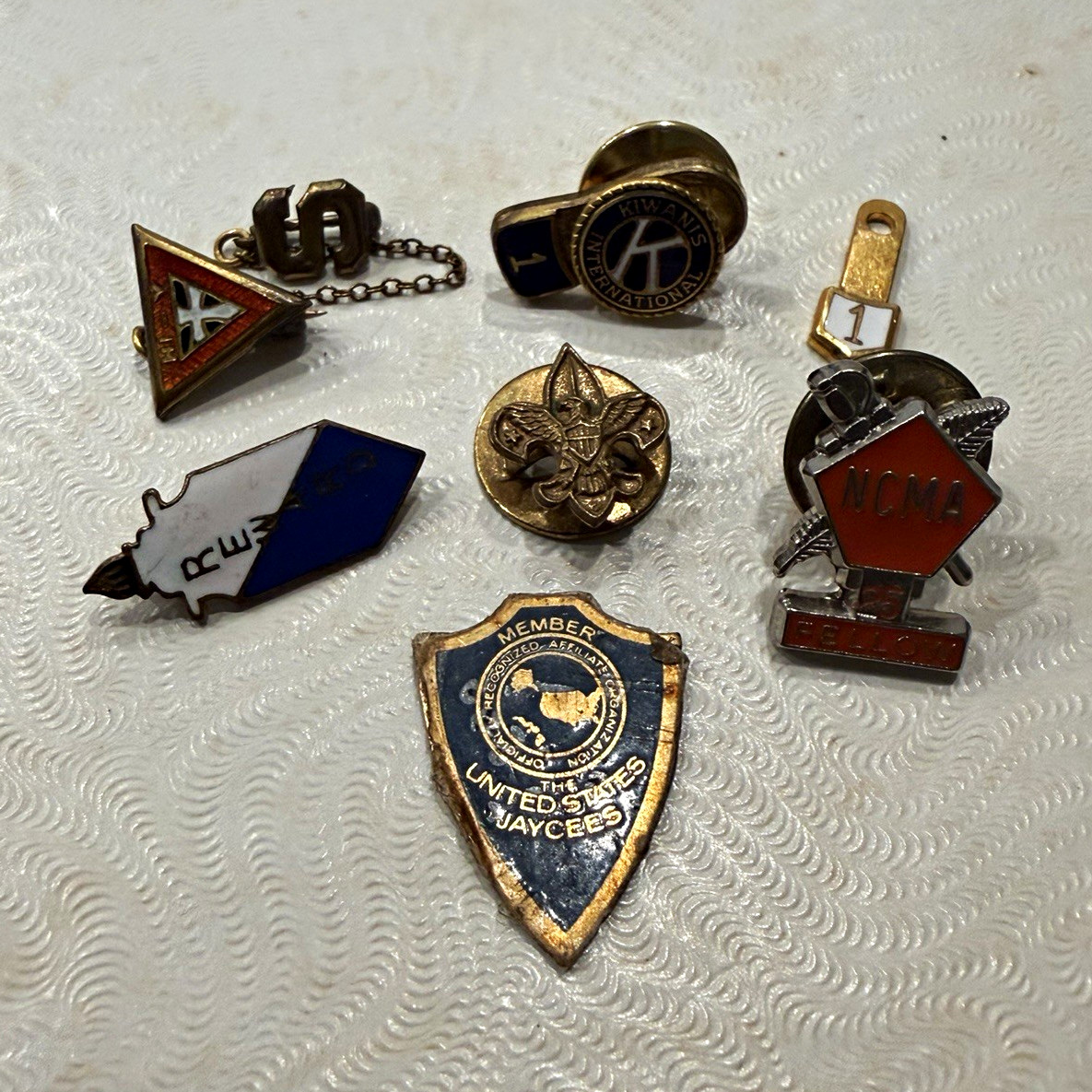 Vintage Lapel Pin Lot of 6 YMCA Kiwanis BSA Jaycees NCMA Fellow Enamel Badges