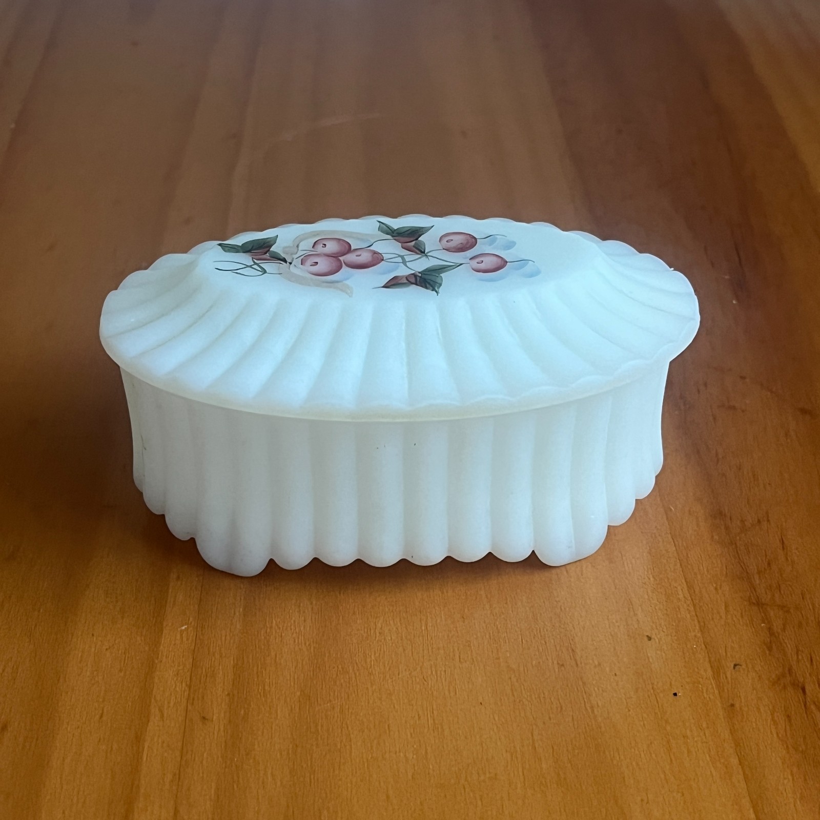 Fenton Milk Glass Oval Lidded Trinket Box White Ribbed Berries & Leaf - READ