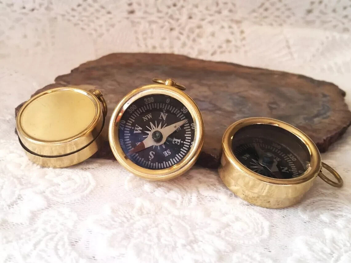 Lot of 100 Pcs Vintage Brass Mini Working Compass Keychain Maritime Nautical