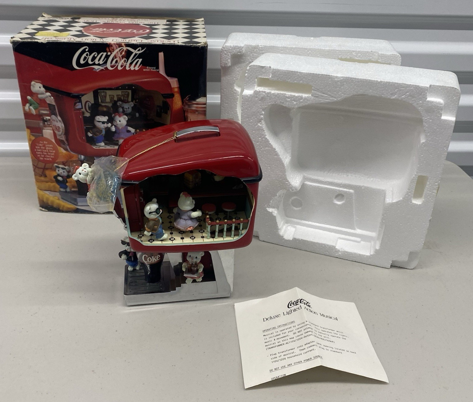 1991 Enesco CocaCola The Soda Shoppe Hop Deluxe Lighted Action Musical *NO CORD*
