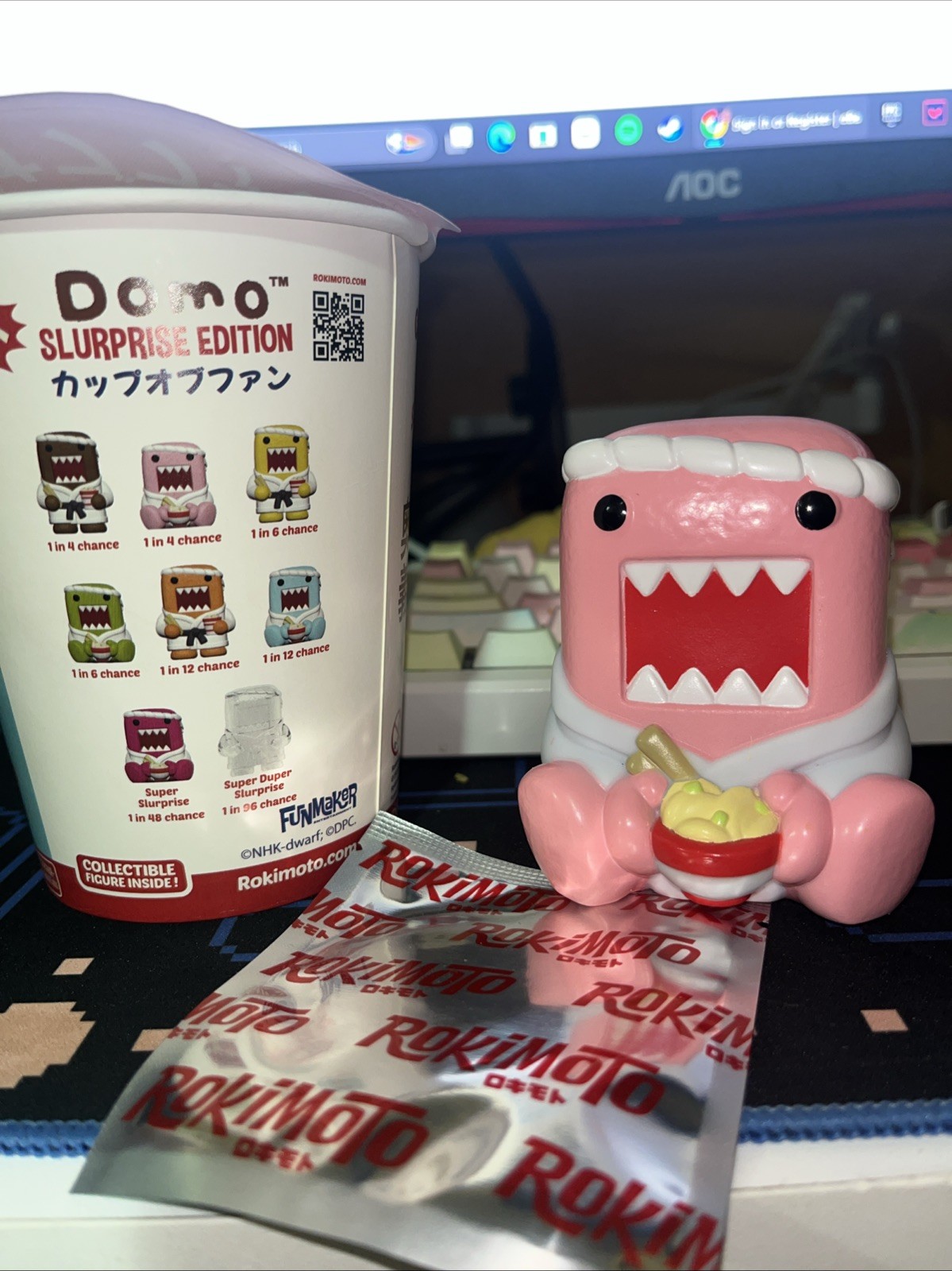 Rokimoto x Domo Mystery Slurprise Cup Karate Domo (pink)
