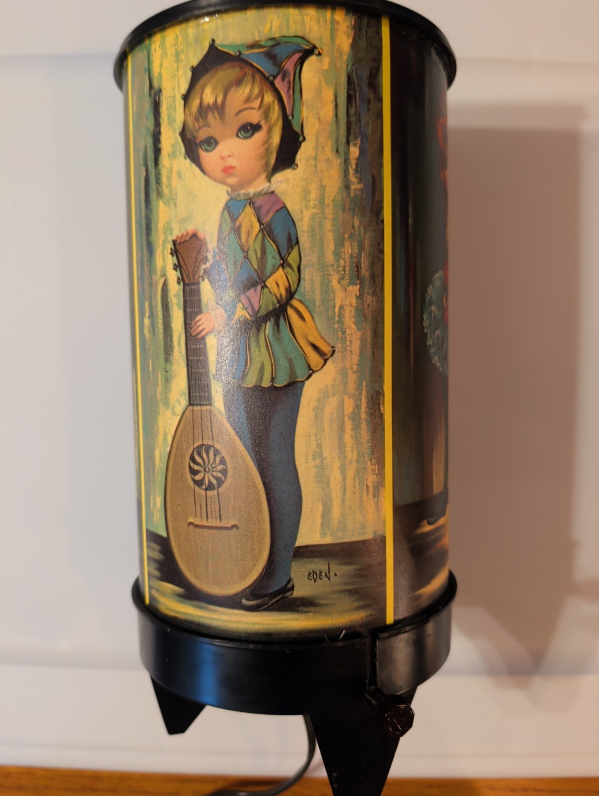 Vintage 1960s Eden Big Eye Harlequin Girls 4-Sided Cylindrical Table Lamp TESTED