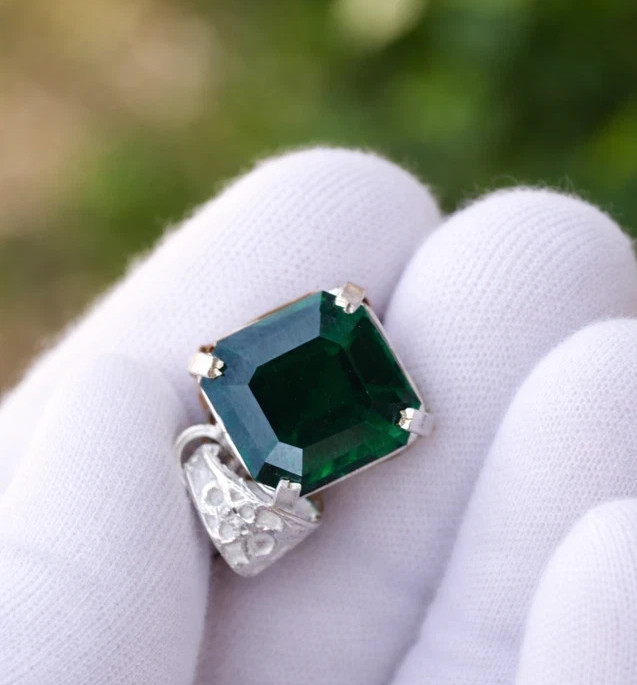 Natural 27 Ct Green Emerald Loose Gems Emerald Shape 925 Silver Pendant IGL 6JHD