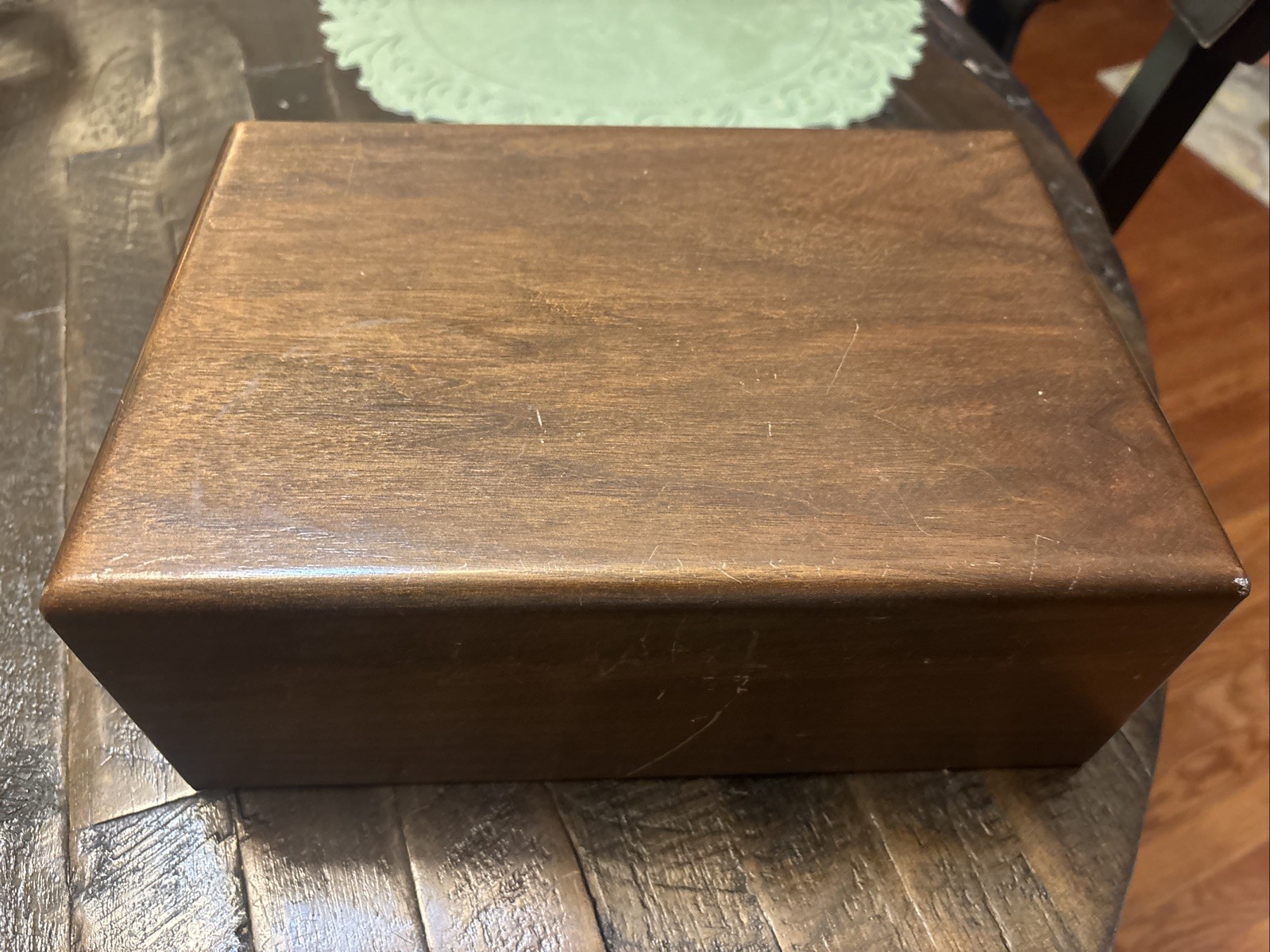 Vintage Dunhill Cigar Humidor Box Cedar White Top Bottom 10 1/2” X 7 1/2” X 4”
