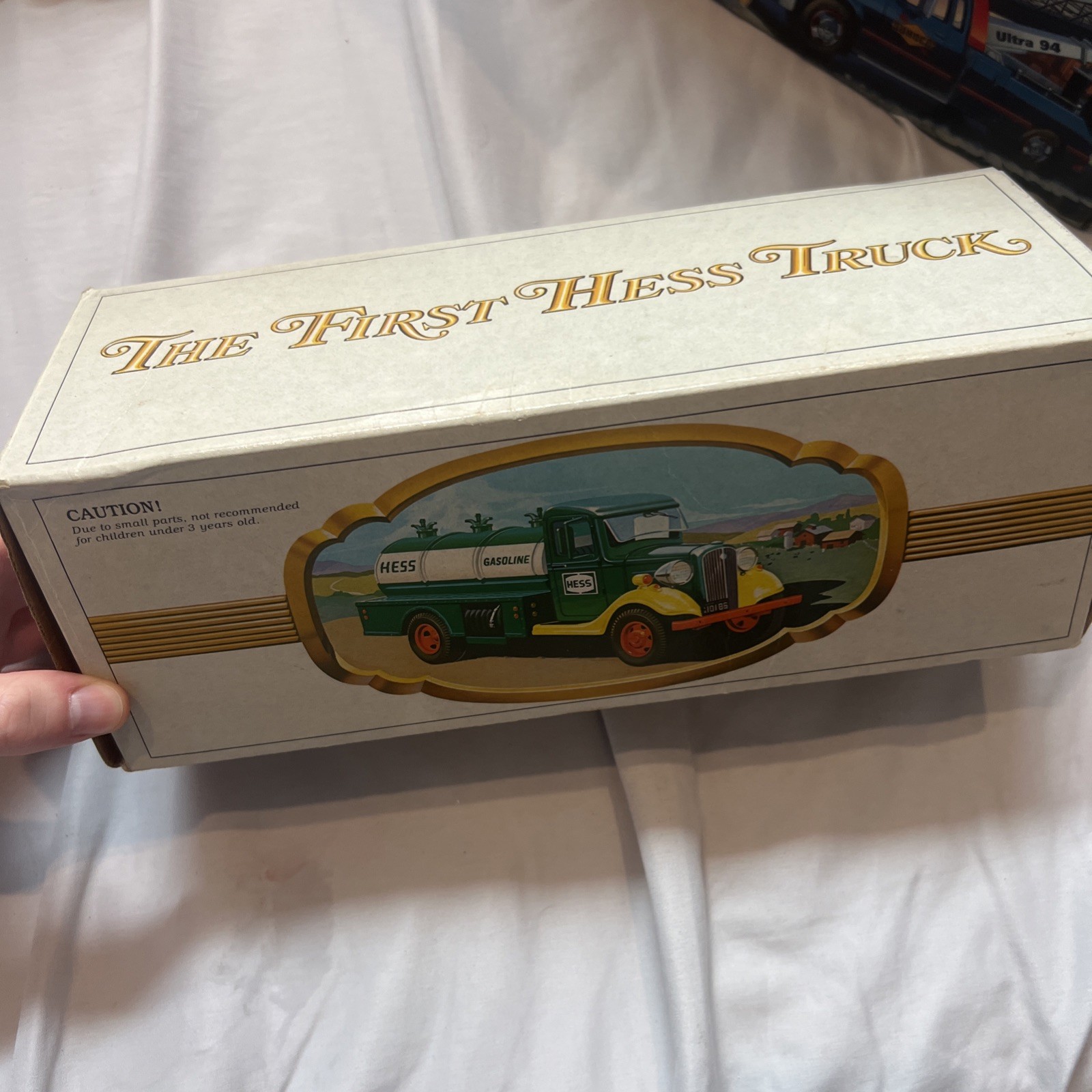 VINTAGE 1985 First Hess Truck Toy Bank Made In Hong Kong VINTAGE 1985 First Hess Truck Toy Bank Made In Hong Kong