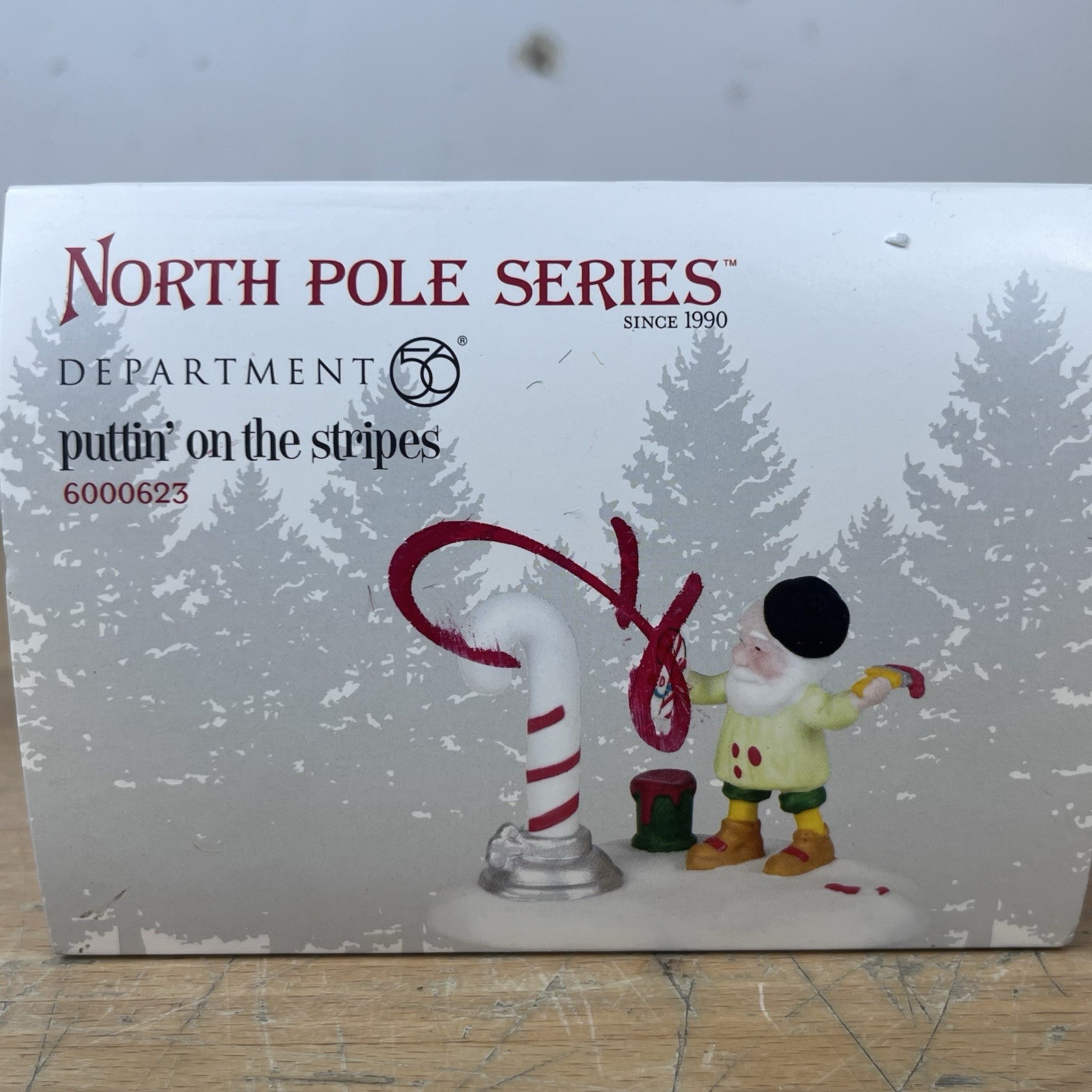 Dept 56 North Pole Accessory - Puttin\' On The Stripes - 6000625 - NIB 