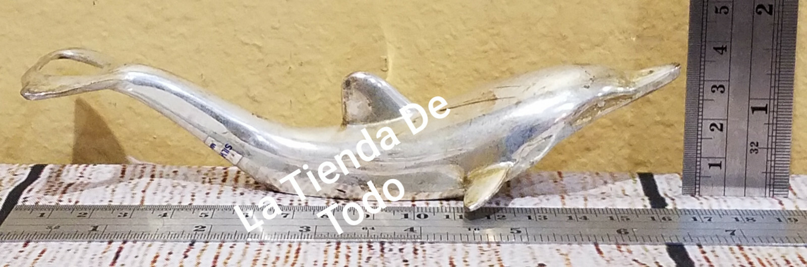 METAL 3D DOLPHIN SHAPED BOTTLE OPENER SILVER PLATED READ 