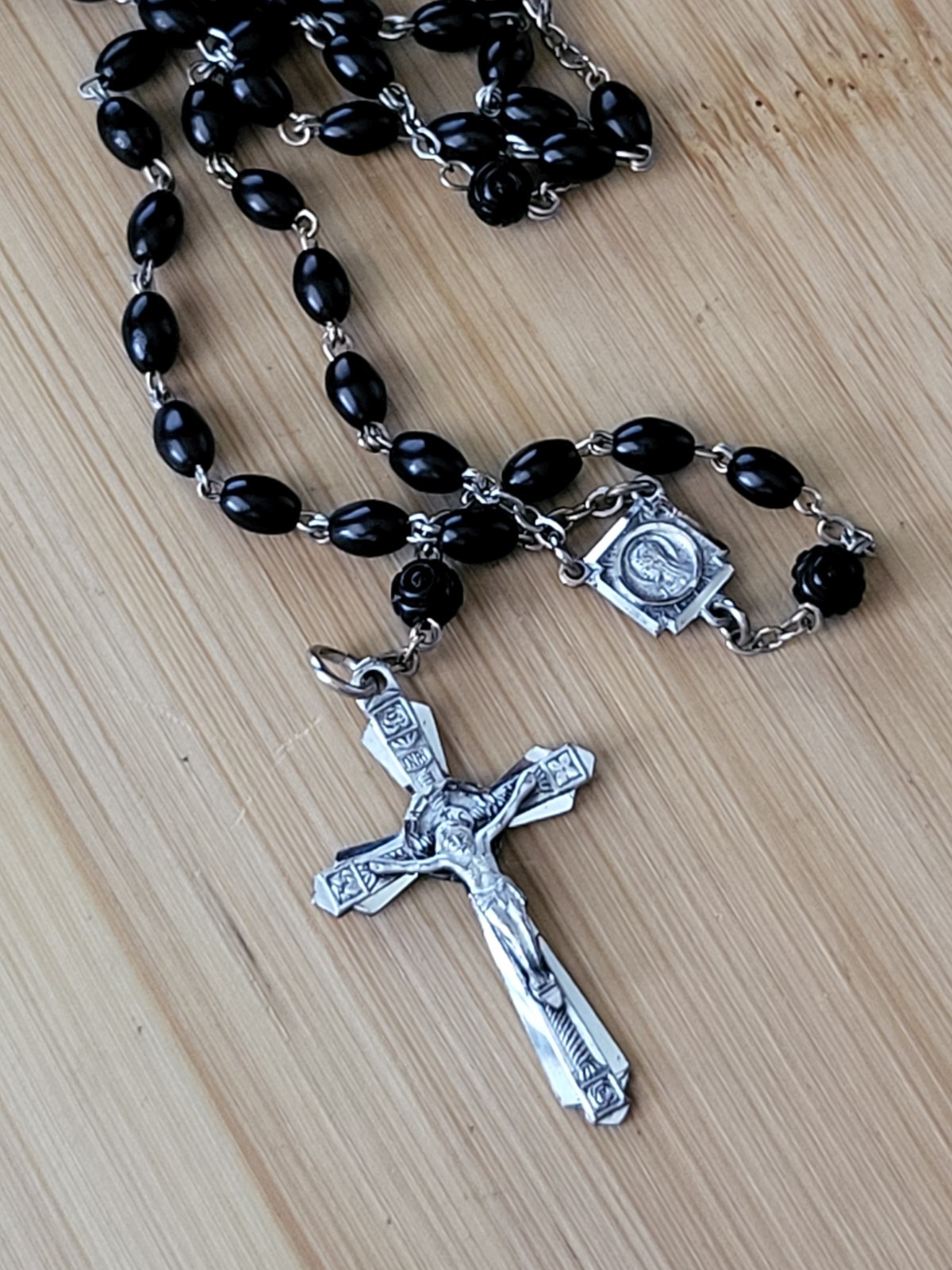 Vtg Chapel Sterling Cross Rosary Black Beads w/ Rose Our Father Beads 22