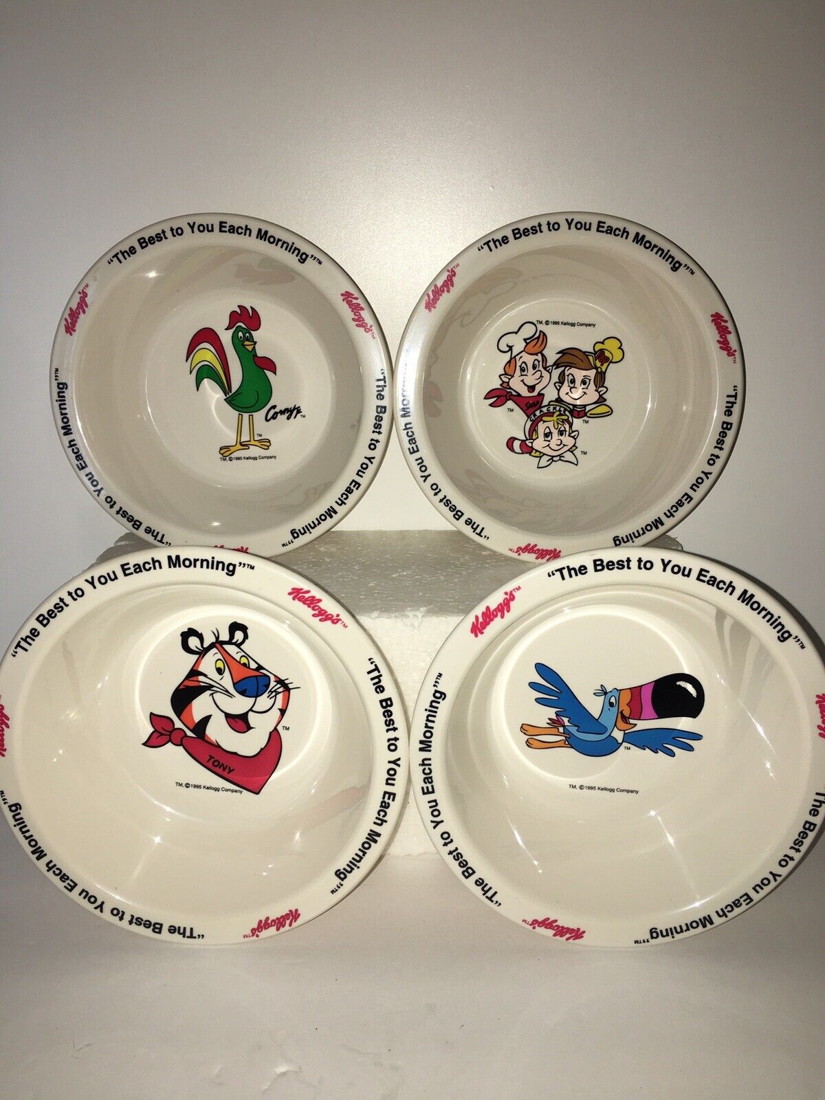 Vintage 1995 Kellogg's Cereal Bowls Set  of 4 Characters in Original Packaging