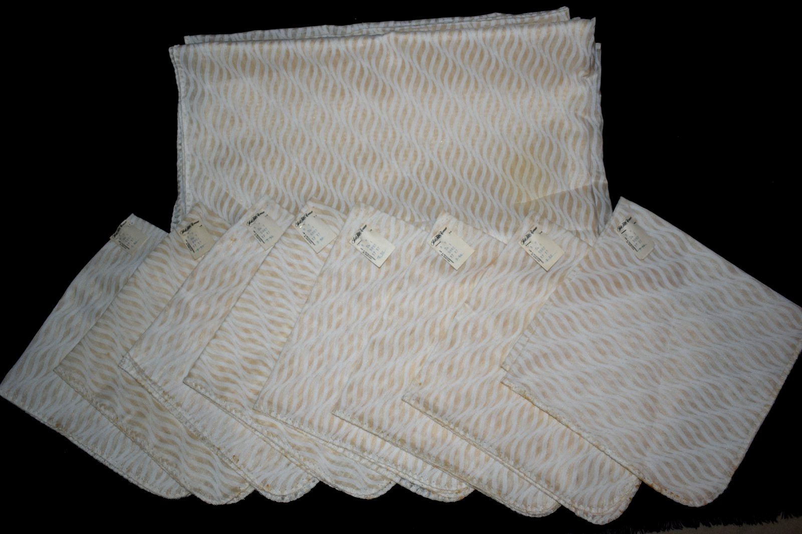 Vintage SAKS FIFTH AVENUE Tablecloth & 8 Napkins Set White/Pinkish Beige UNUSED